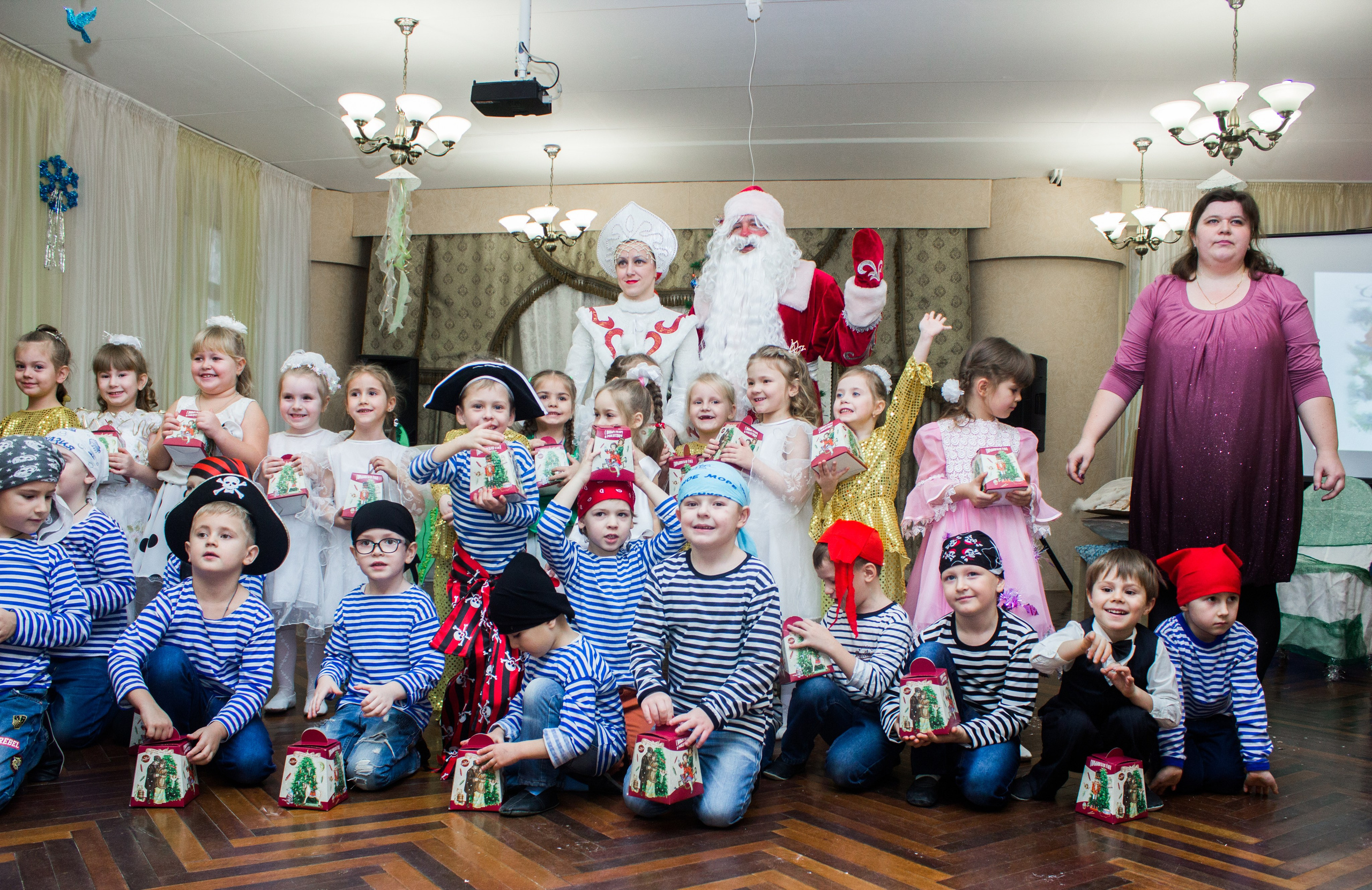 Новогодний утренник в детском саду. Детский и семейный фотограф, фотограф мероприятий Нижний Новгород