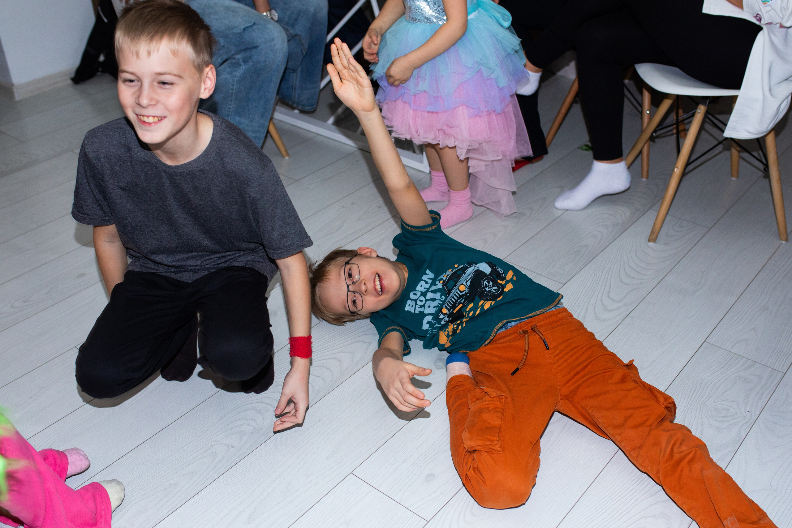 Гринч или как выключили свет в лофте вечером) атмосферные фото детского праздника со свечами и фонариками. Фотограф в Новосибирске Ася Зверева