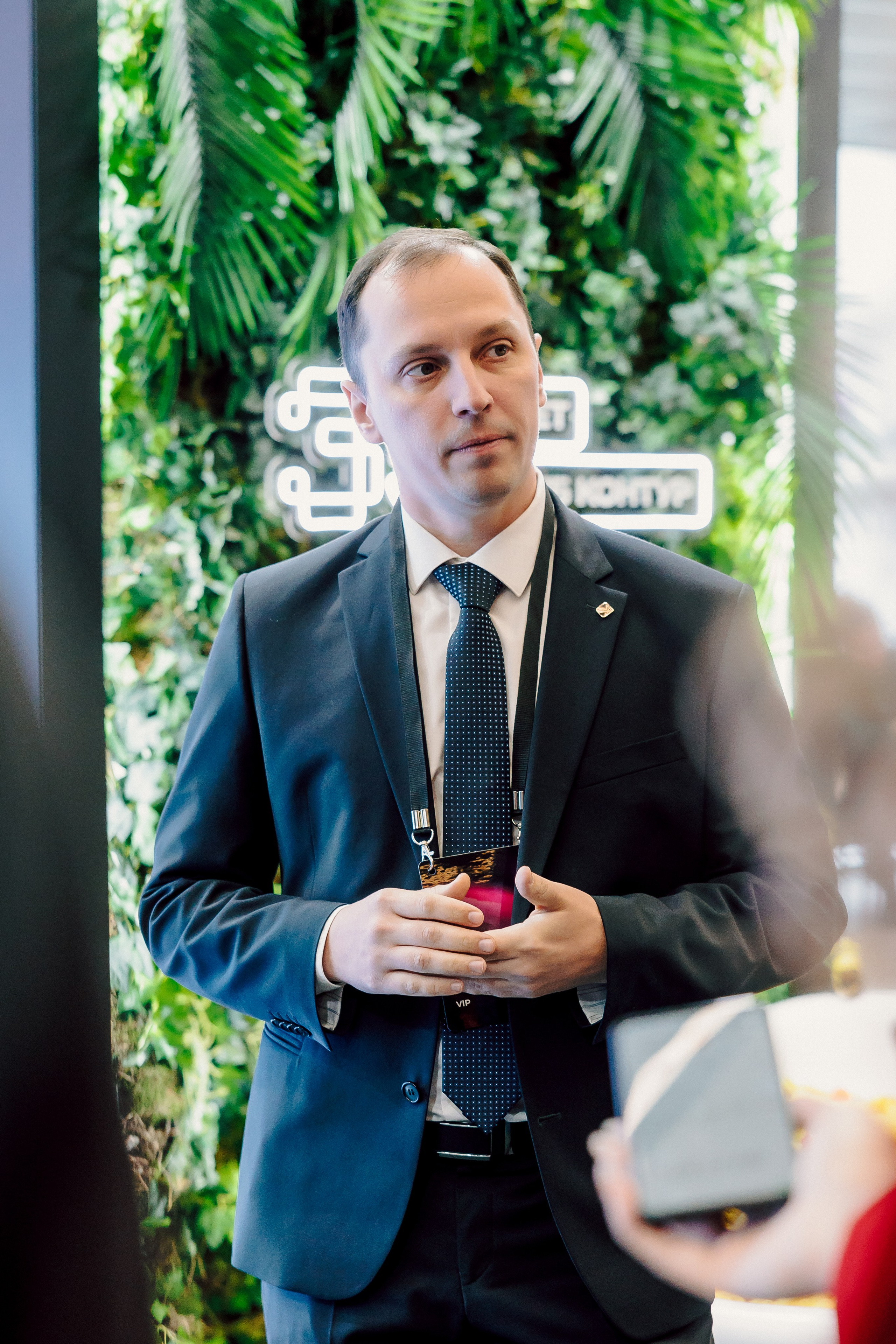 СКБ Контур — Форум будущего — Деловая программа. Лёшка Варзегов — фотограф