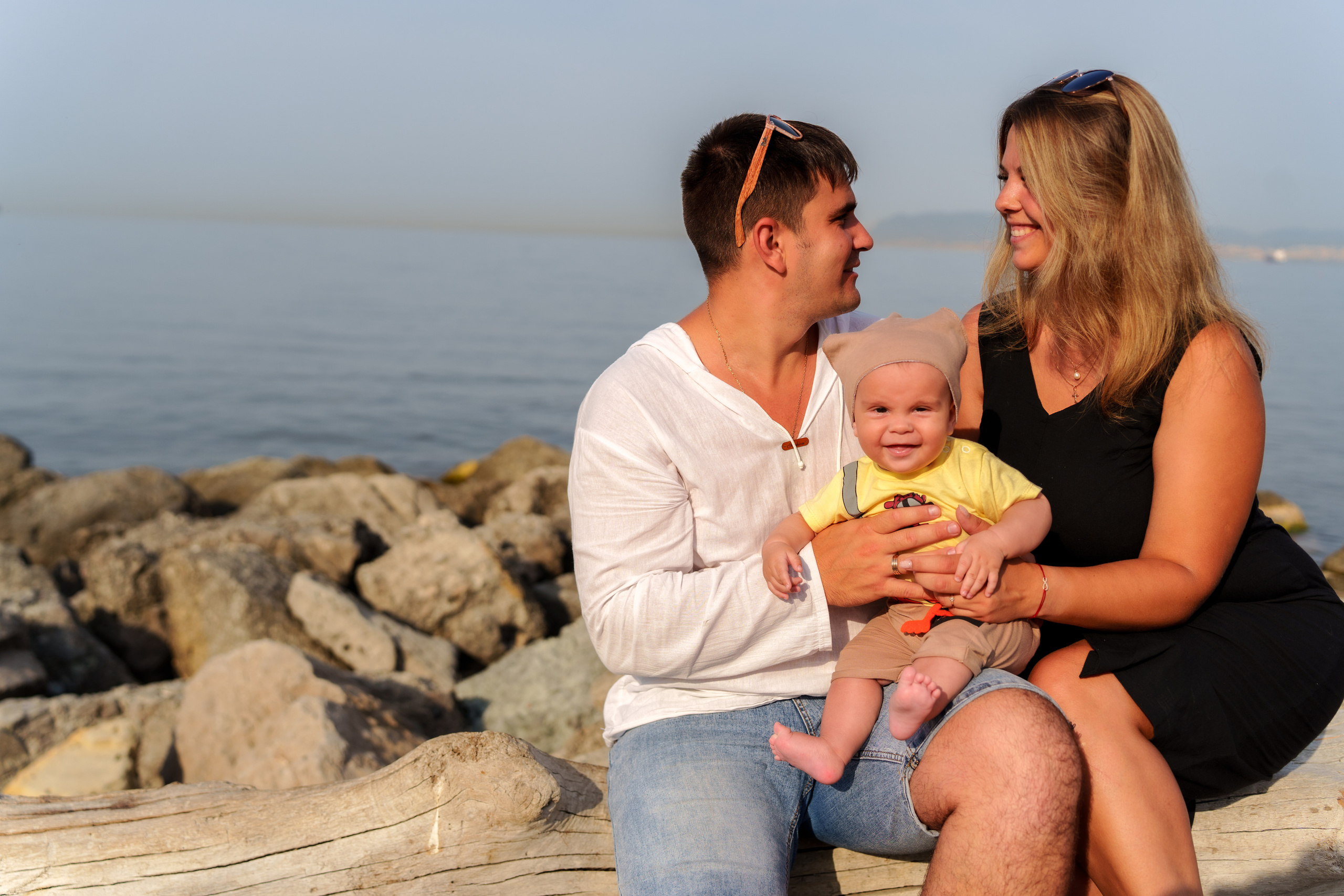 Семейная фотосессия на морском рассвете (01.09.2023). Фотограф Андрей Чеботок (Белгород, Курск, Воронеж, Старый Оскол)