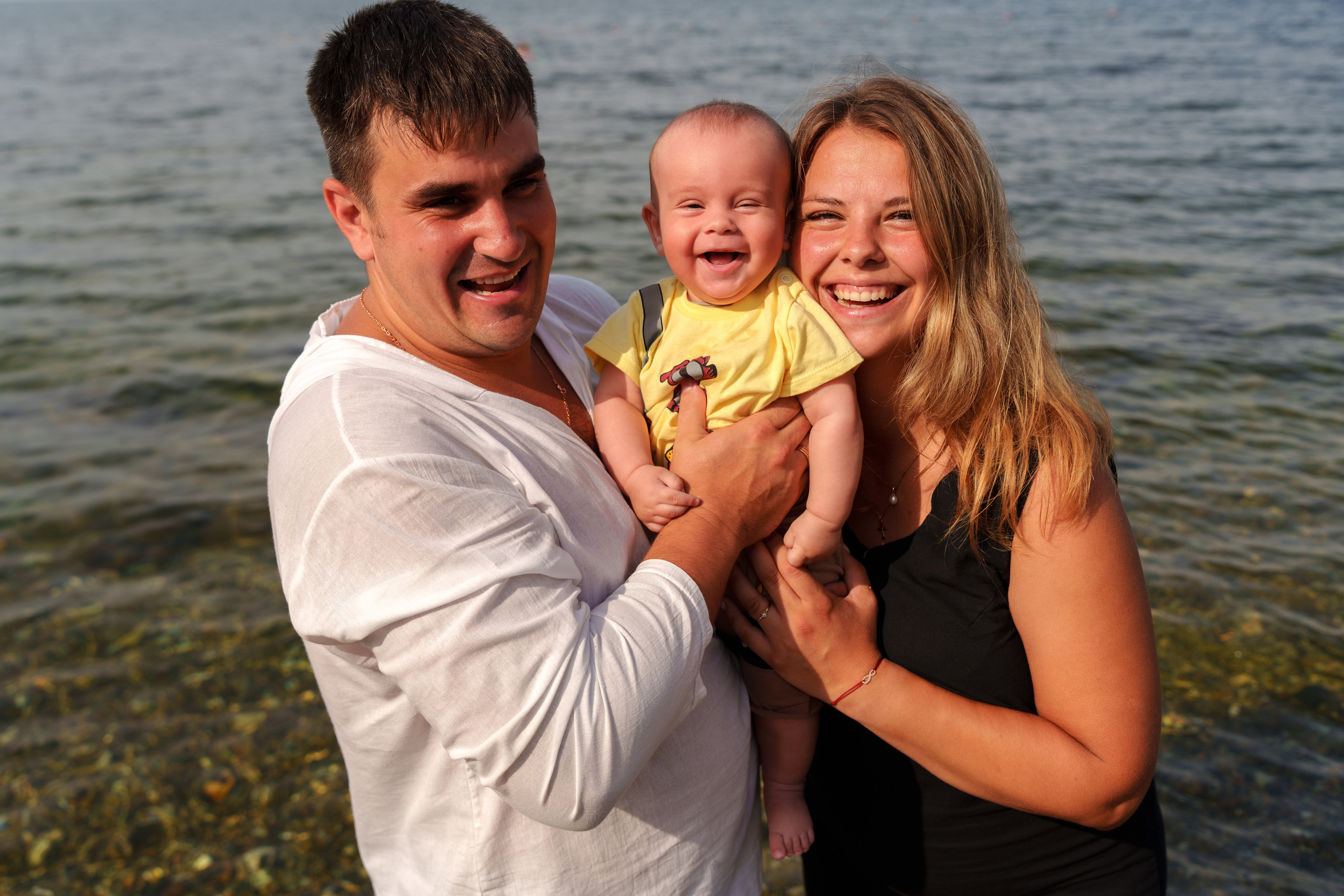 Семейная фотосессия на морском рассвете (01.09.2023). Фотограф Андрей Чеботок (Белгород, Курск, Воронеж, Старый Оскол)