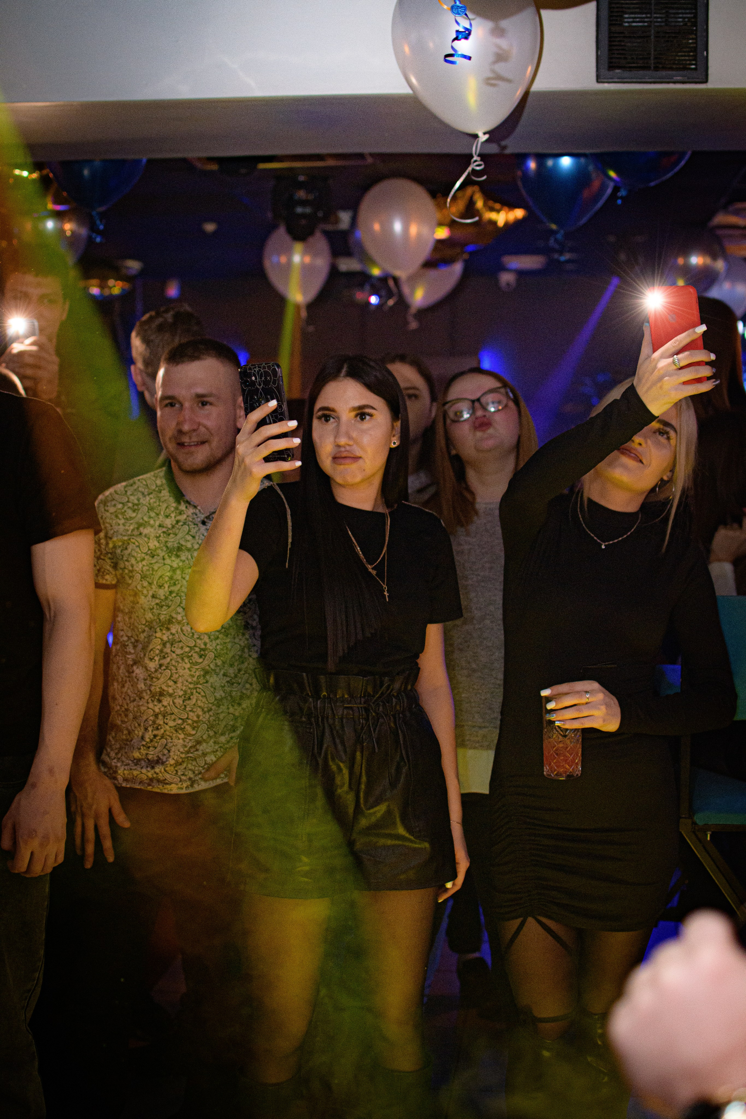 HOLLYWOOD / 6 YEARS. Photokarish