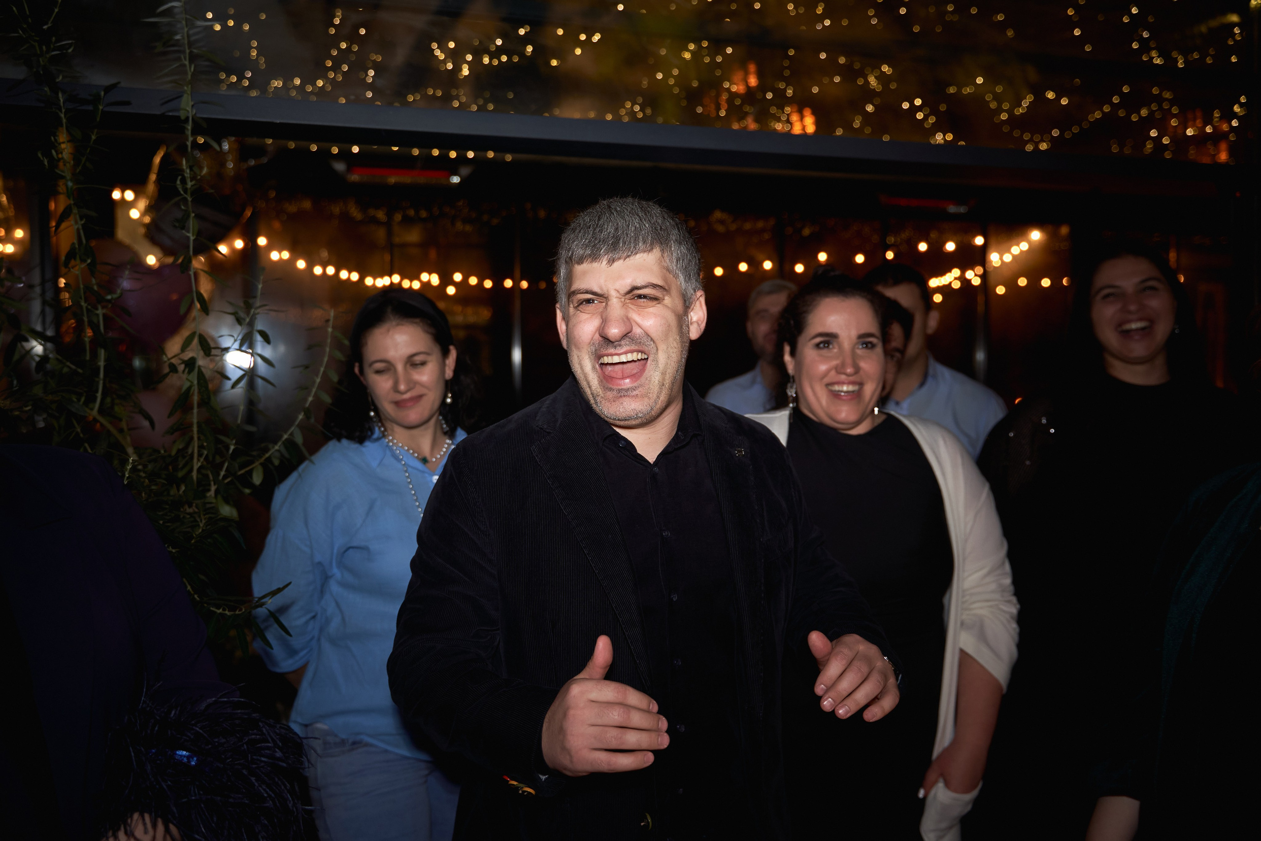 Светская съемка дня рождения 18 лет Камилле от ТВИНС СТУДИО. ТВИНС СТУДИО — лучшие свадебные фотографы и видеографы в Краснодаре