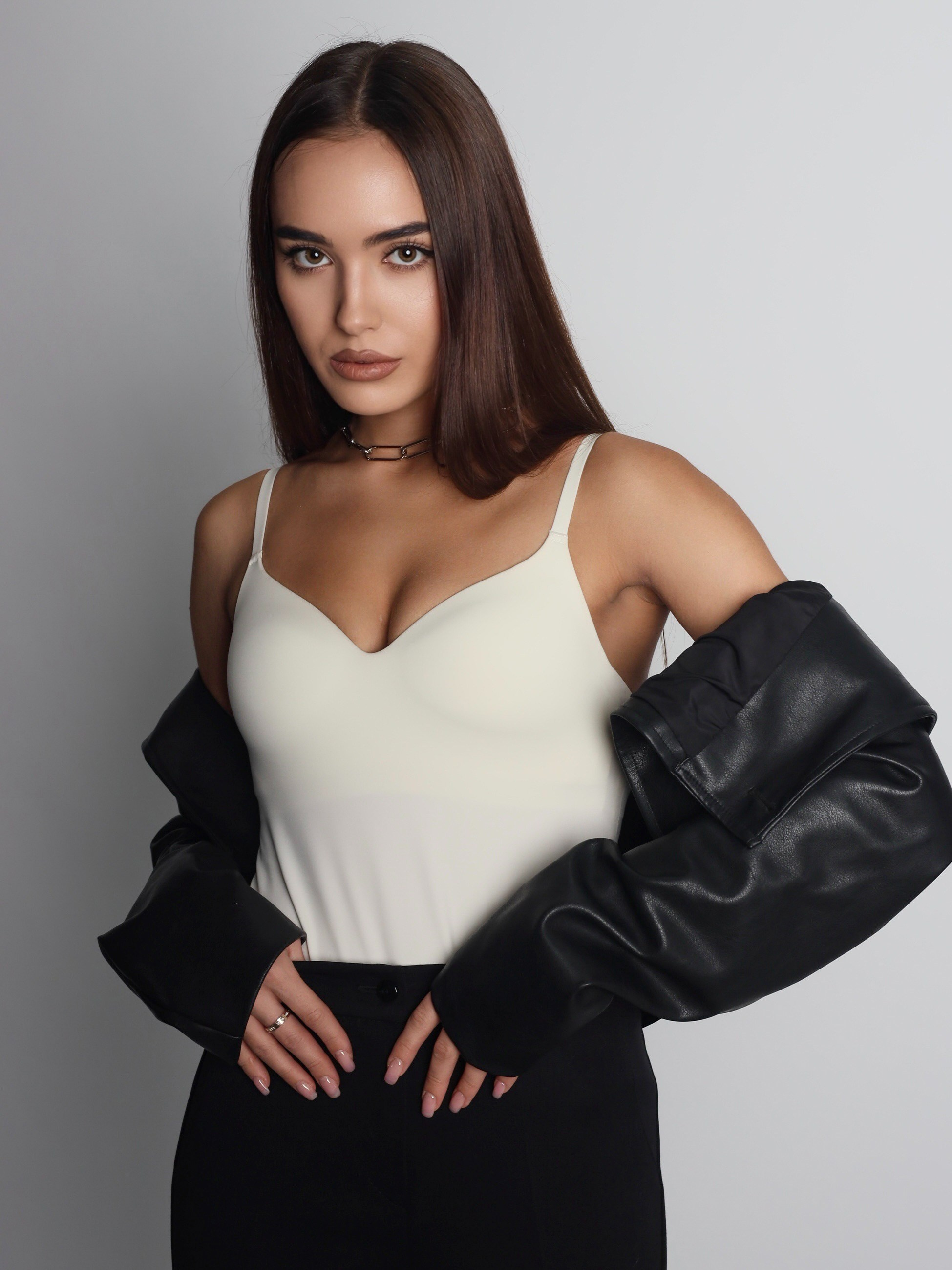 Съемка одежды для брендов, маркетплейса. Contentstproduction