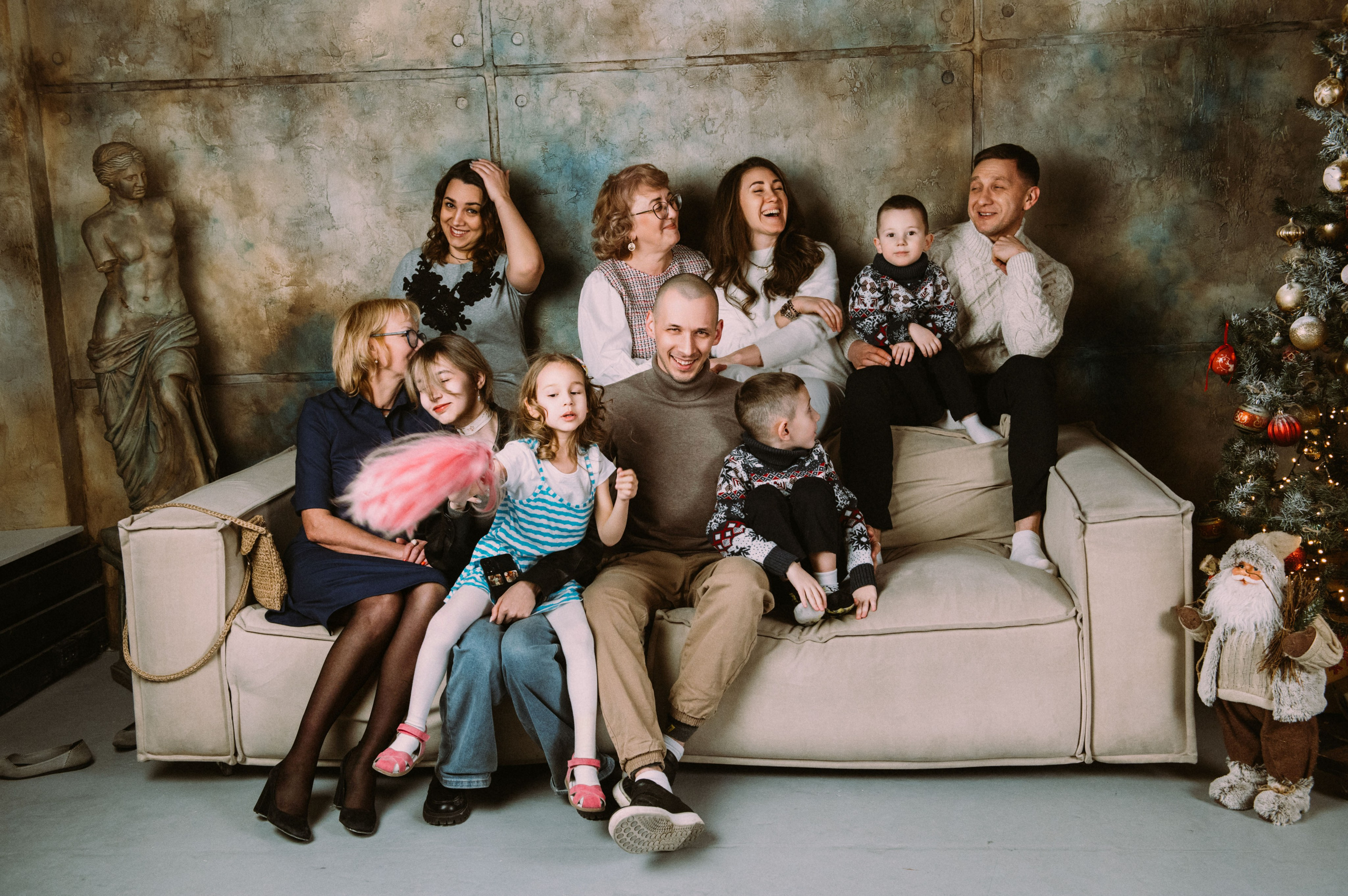 Большая семья собралась вместе на Новый год. Фотограф в Сургуте Светлана Гибадуллина