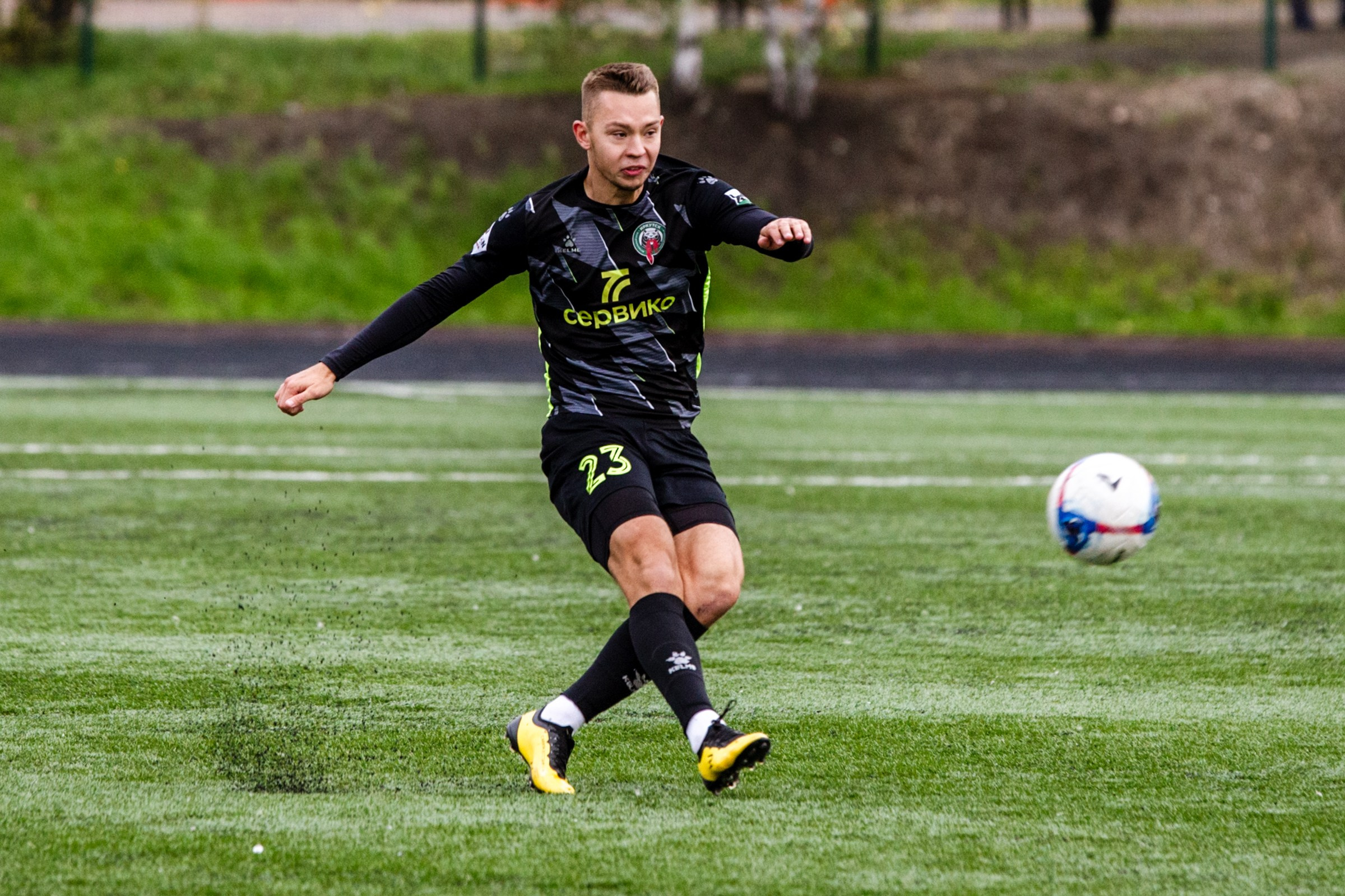 Первенство России по футболу LEON-Вторая лига Б | ФК Иркутск — Космос (Долгопрудный) | 14.09.25. Фотограф в Иркутске Евгения Айвазова