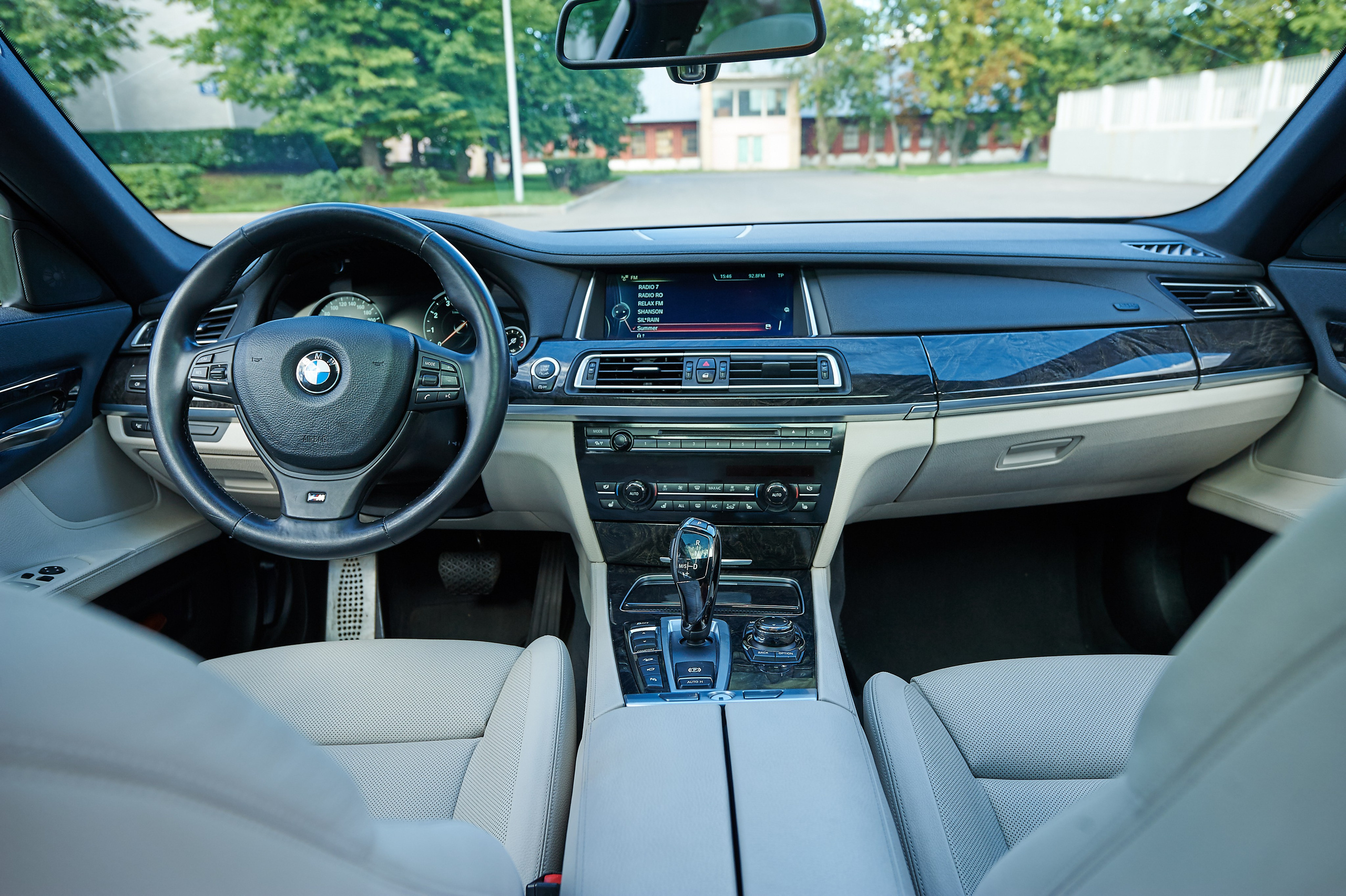 АВТОМОБИЛИ И СПЕЦТЕХНИКА. Www.apowerstudio.com