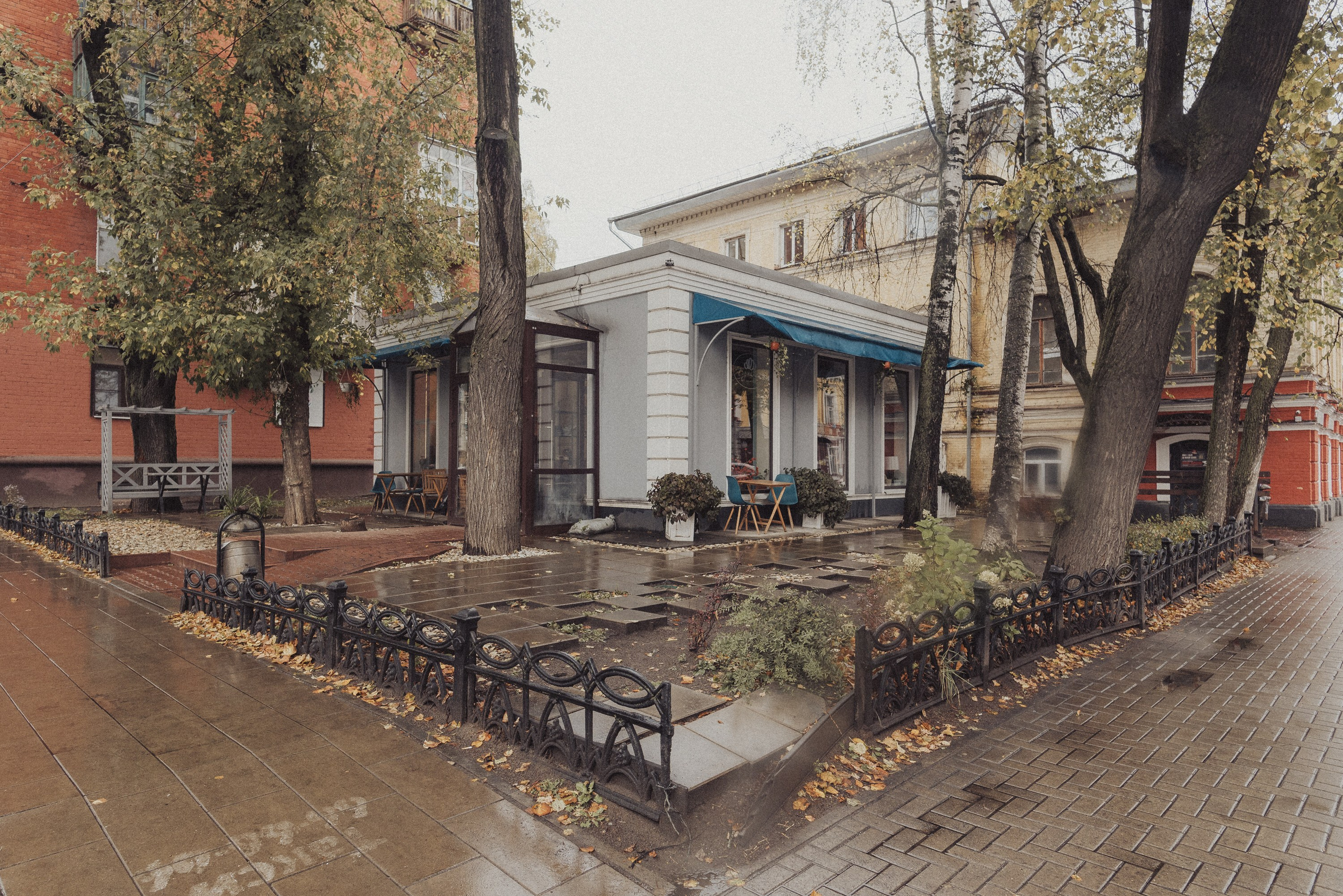 Проект #улицыгорода. Ярославль, ул. Республиканская. Документальный фотограф Илья Тихановский