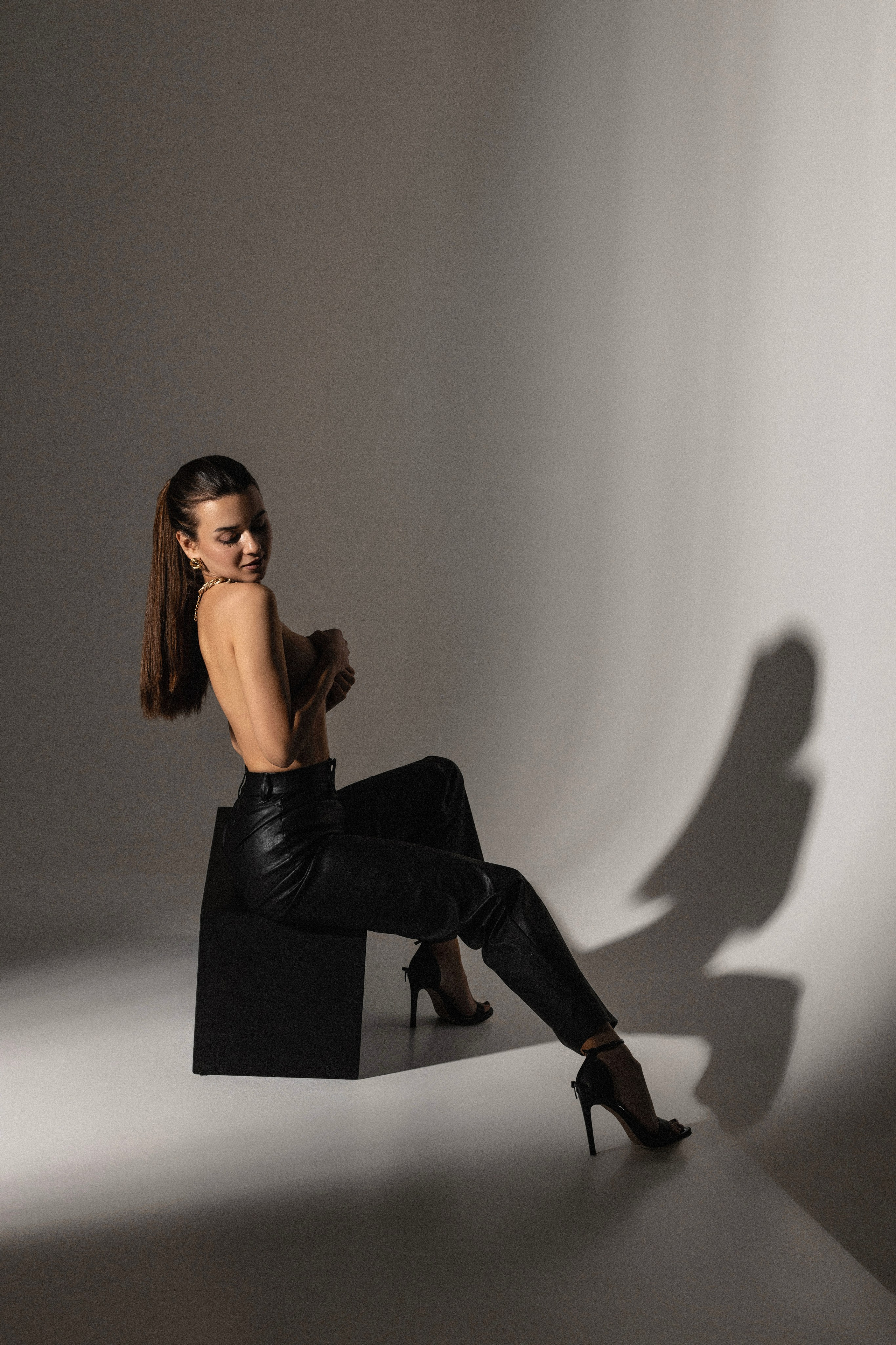 Студийная съёмка. Женский фотограф в Санкт-Петербурге, Москве и весь мир Алёна Мамаева