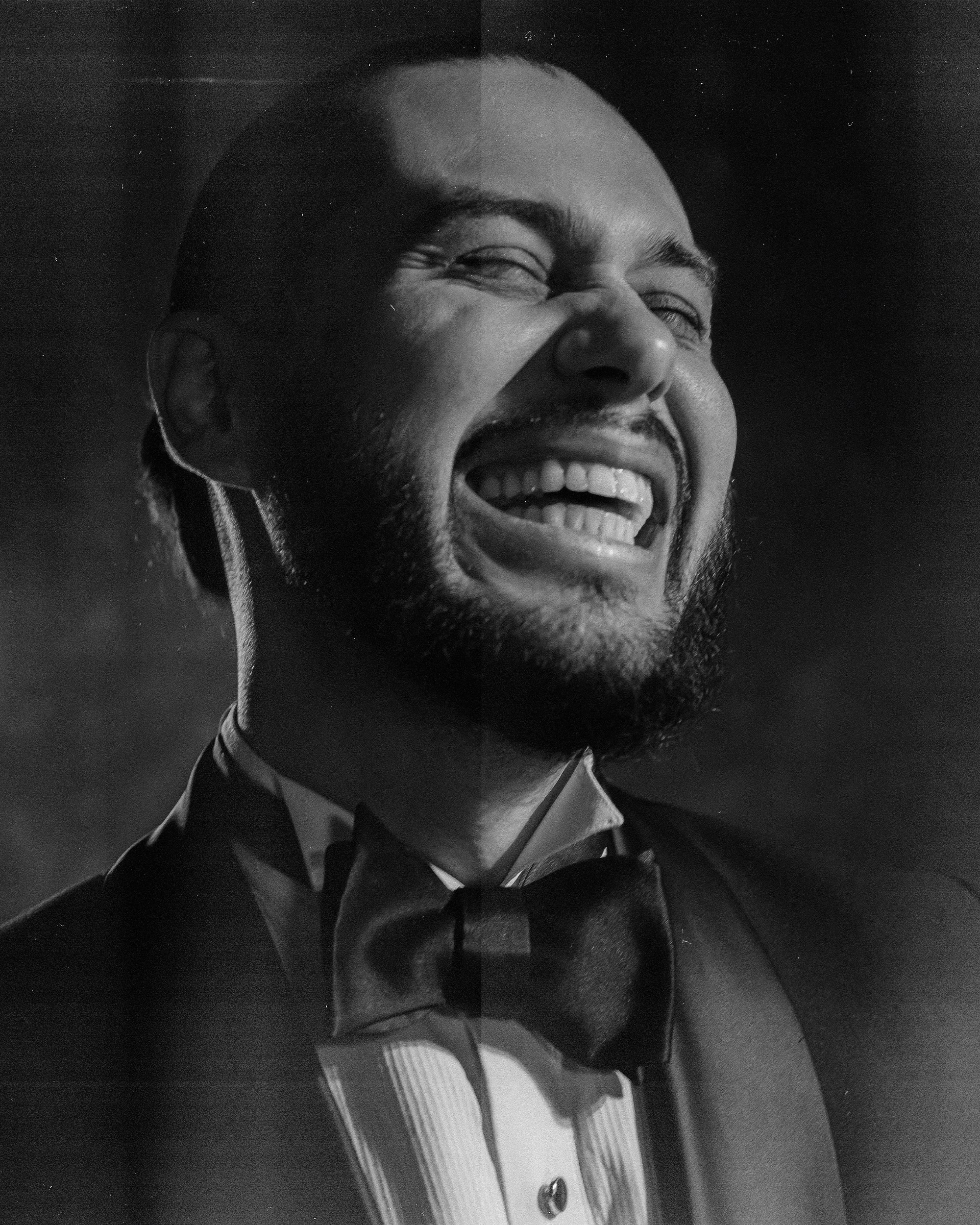 Мужская фотосессия в Тбилиси ведущий Руслан Мугинов. Свадебный фотограф Грузия Тбилиси