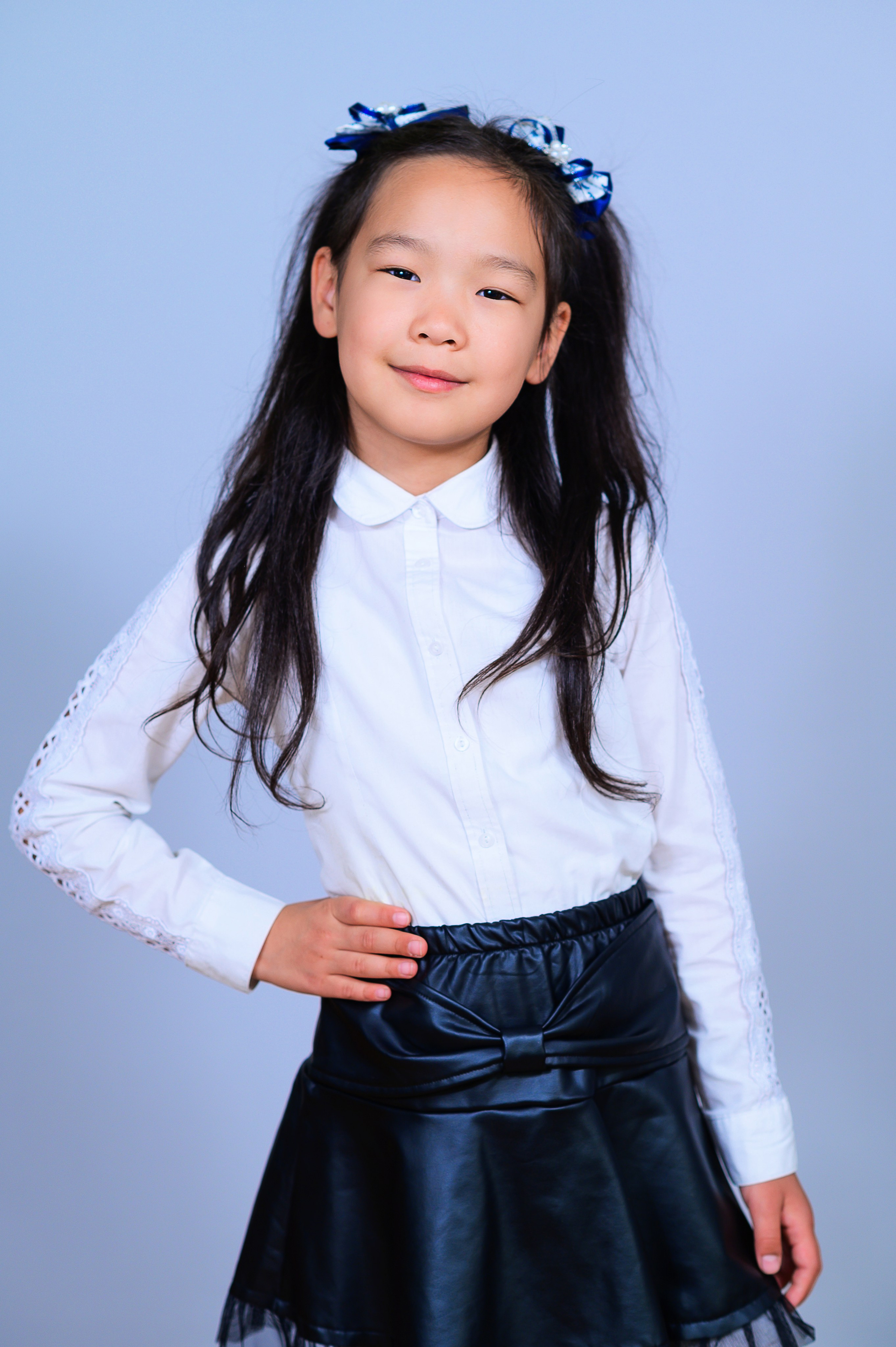 Портрет и общая фотография класса. Выпускной школьный альбом в Москве / Школьный фотограф Юлия Михайленко