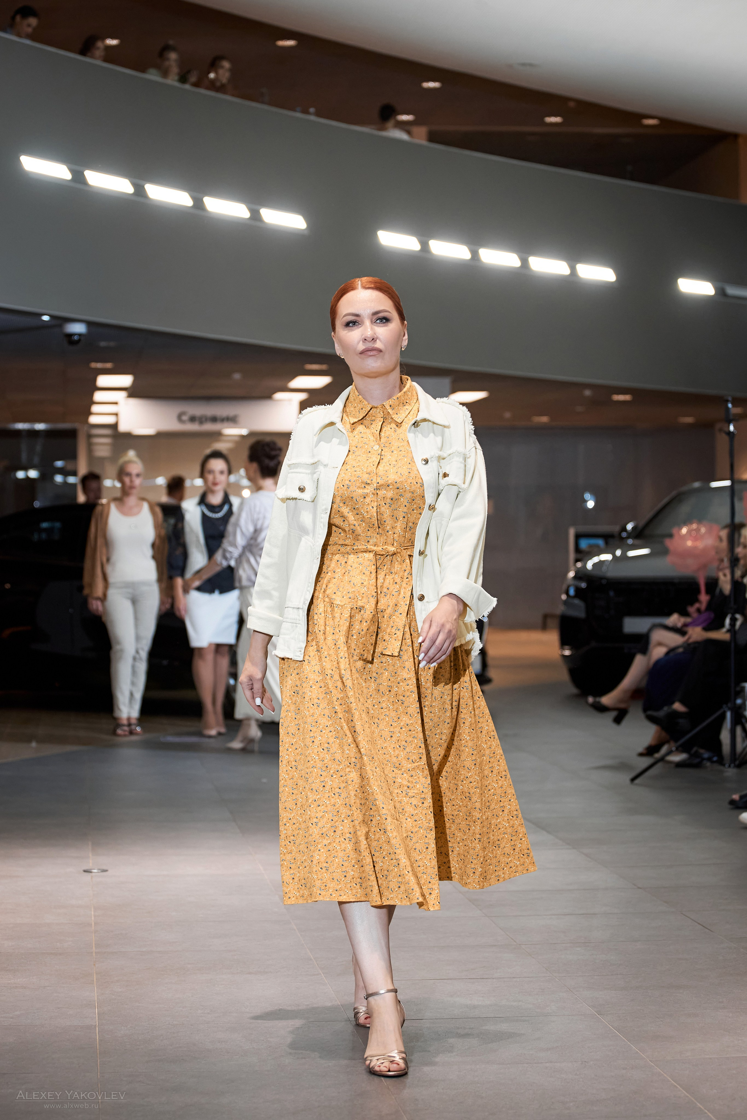 Модный показ PRE-FALL модельной школы Modeling+. Фотограф Алексей Яковлев