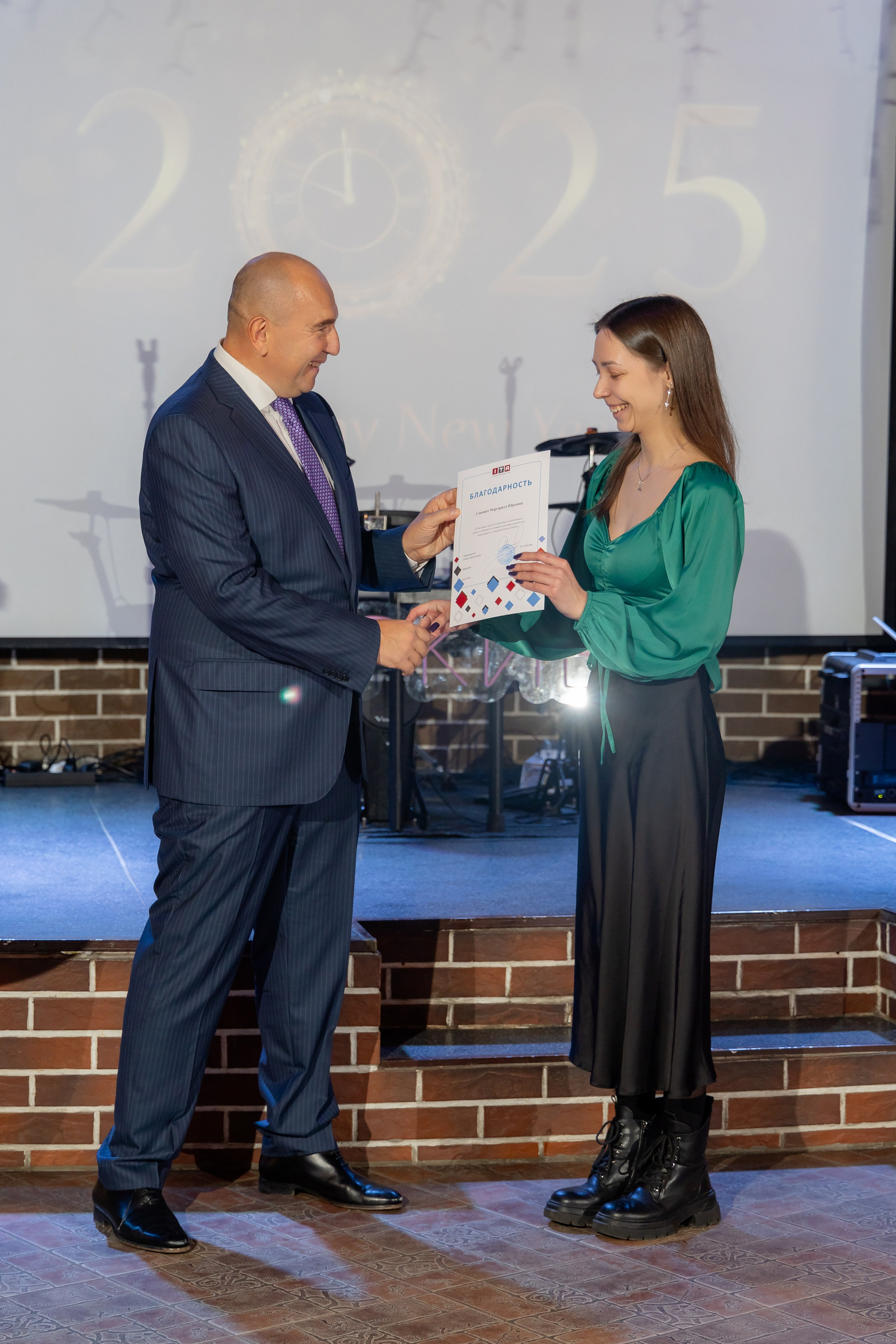 Корпоративная новогодняя съемка для логистической компании ИТА. Свадебный фотограф в Минске/Беларуси Сергей Спиридонов