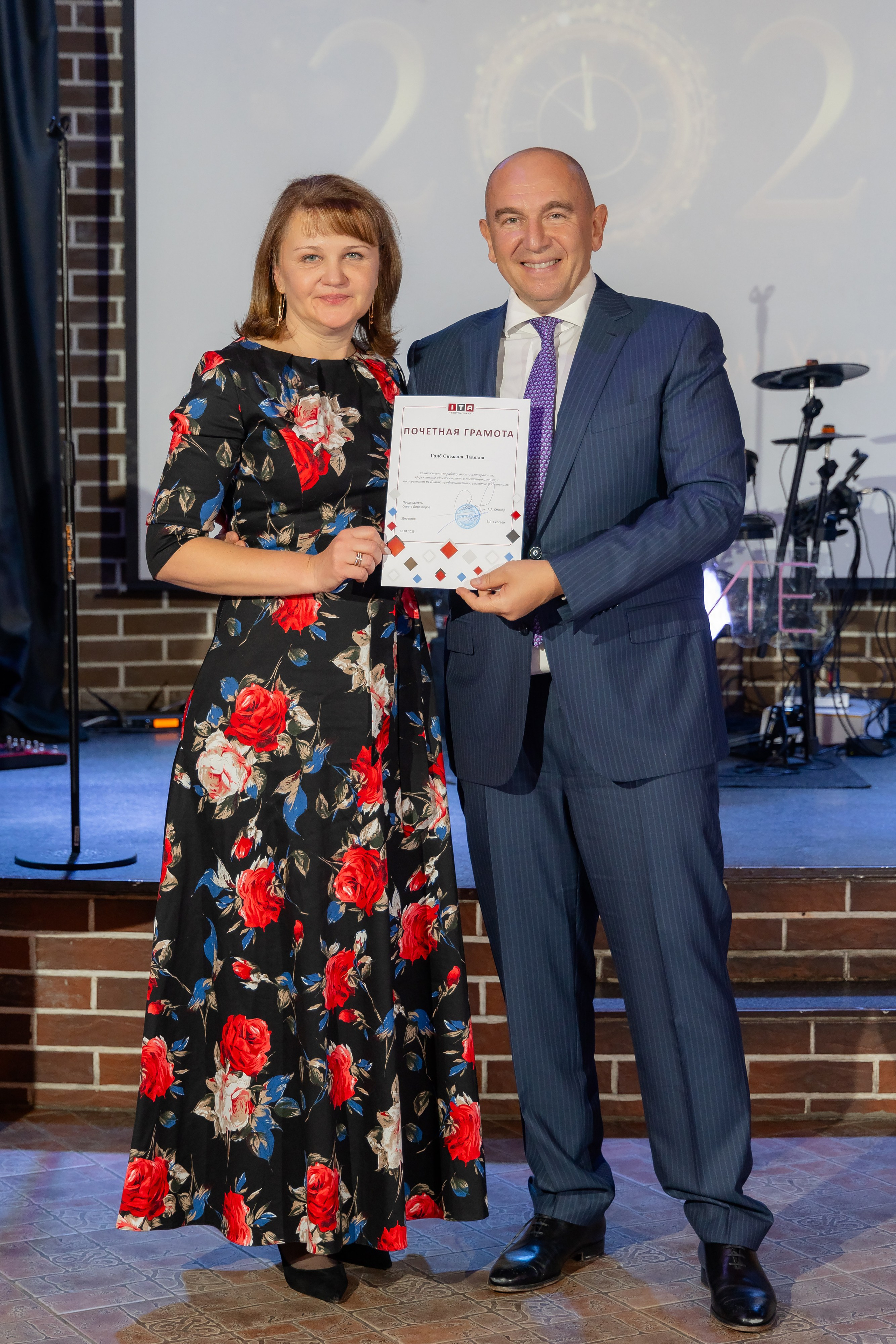 Корпоративная новогодняя съемка для логистической компании ИТА. Свадебный фотограф в Минске/Беларуси Сергей Спиридонов