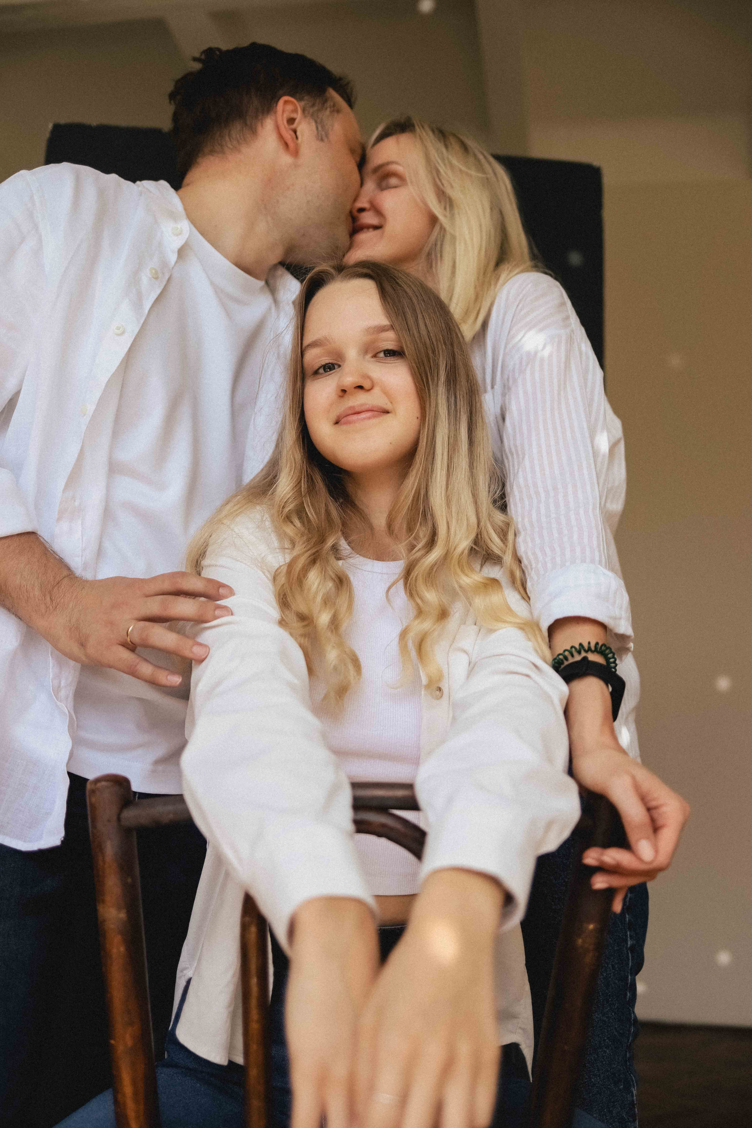 Семья в студии. Семейный фотограф в Москве