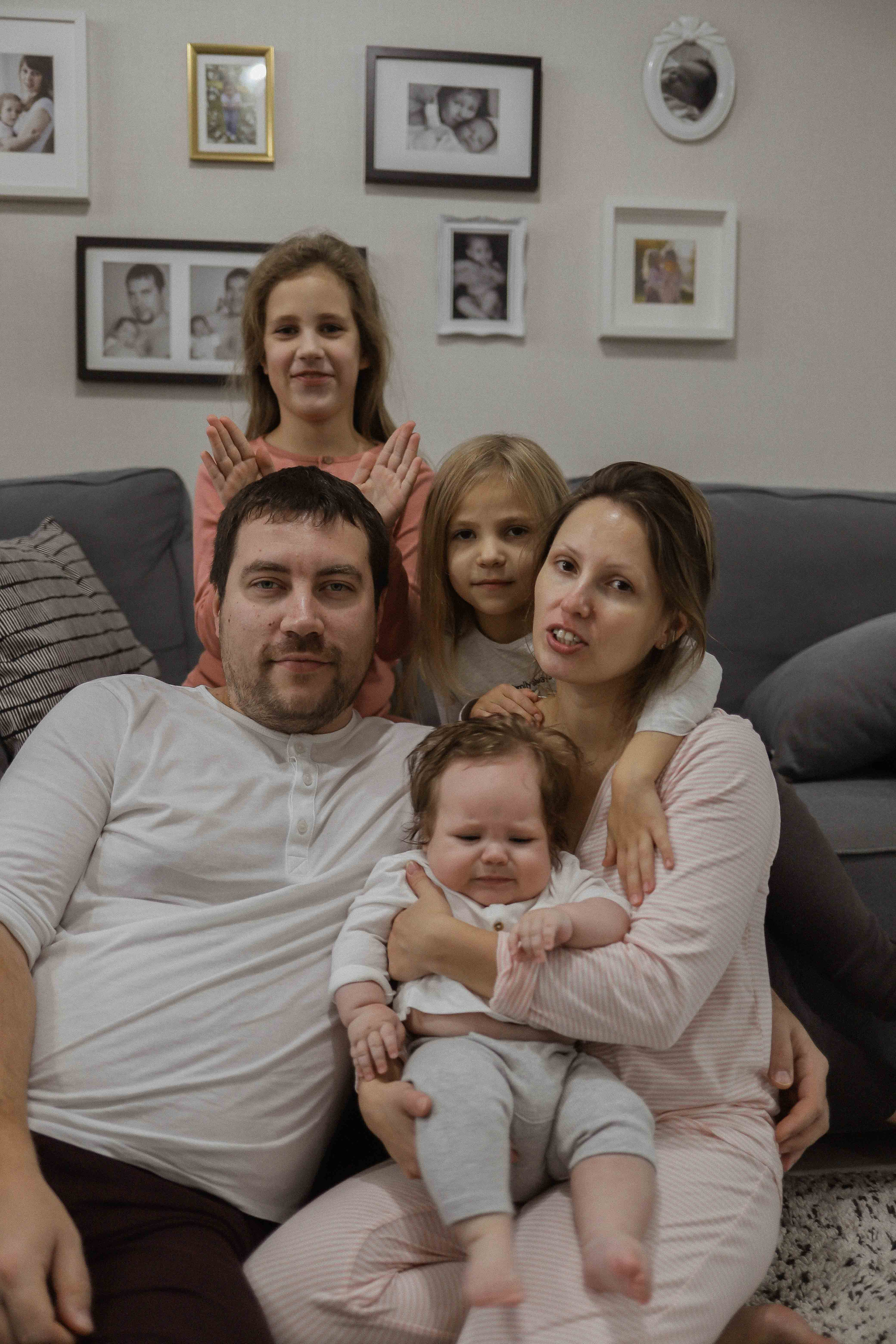 Ира, Андрей, Юля, Даша и Миша. Семейный фотограф в Москве