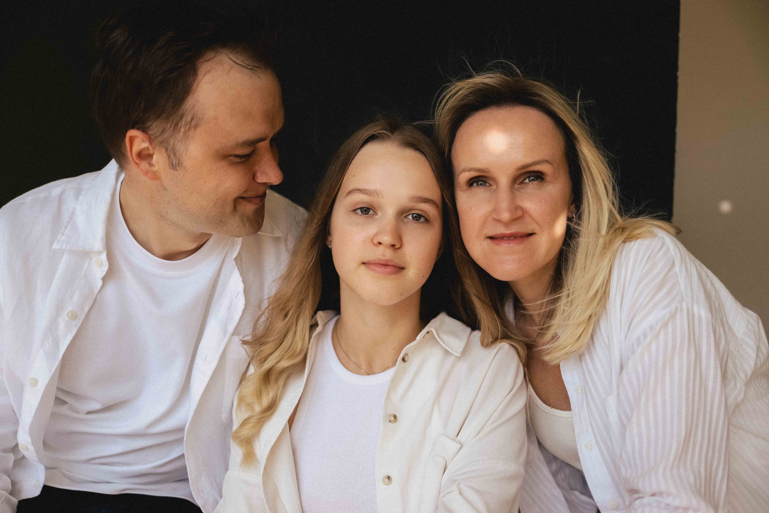 Семья в студии. Семейный фотограф в Москве