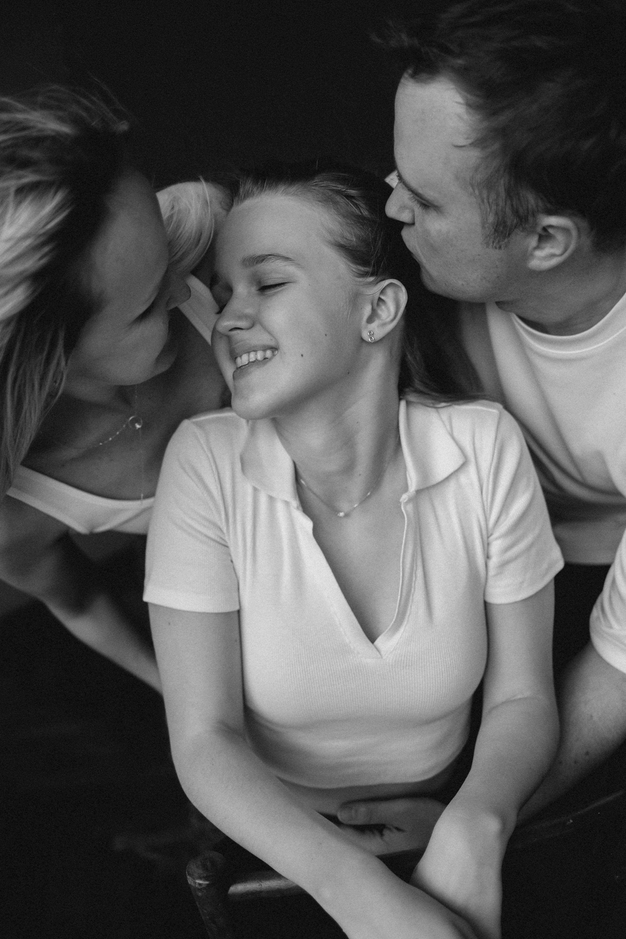 Семья в студии. Семейный фотограф в Москве