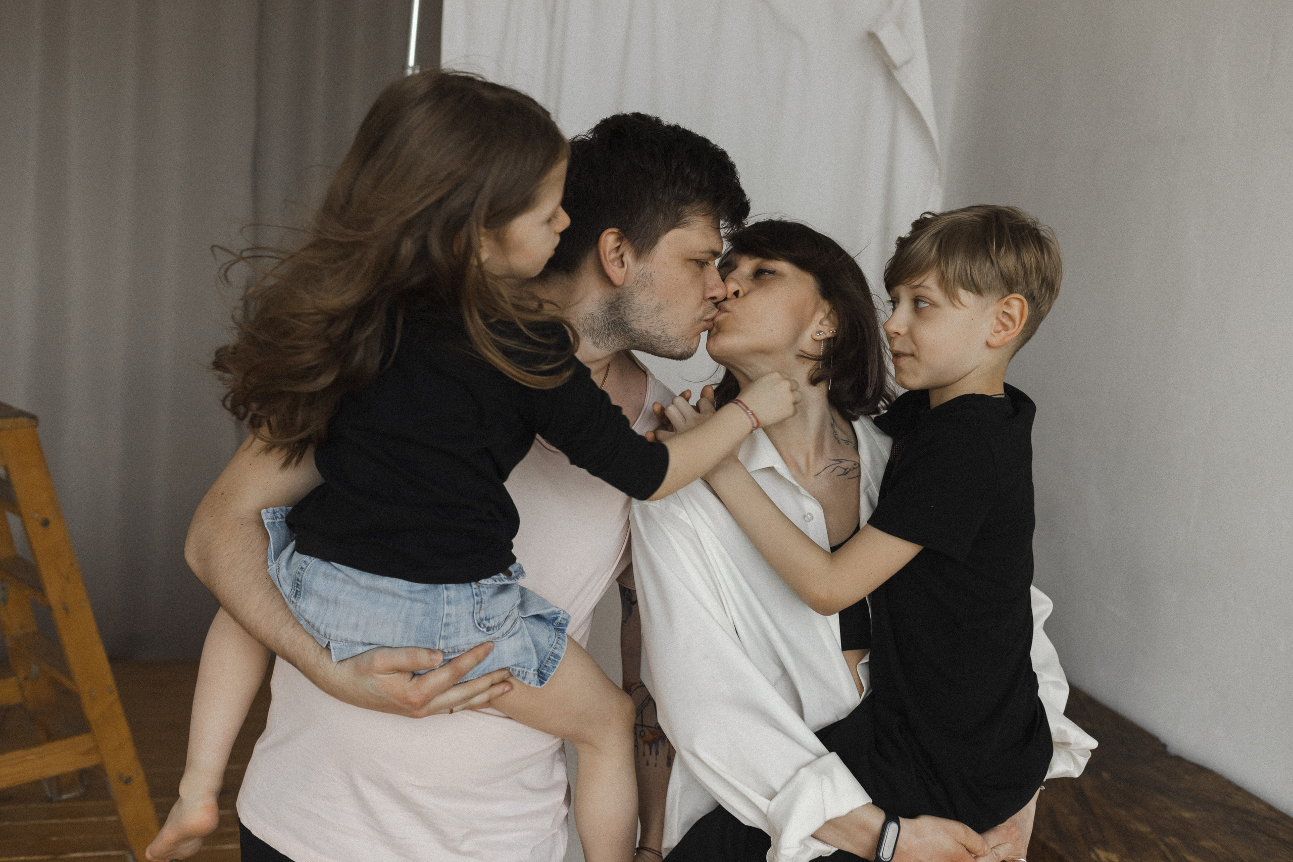 Женя, Паша, Таня и Егор. Семейный фотограф в Москве