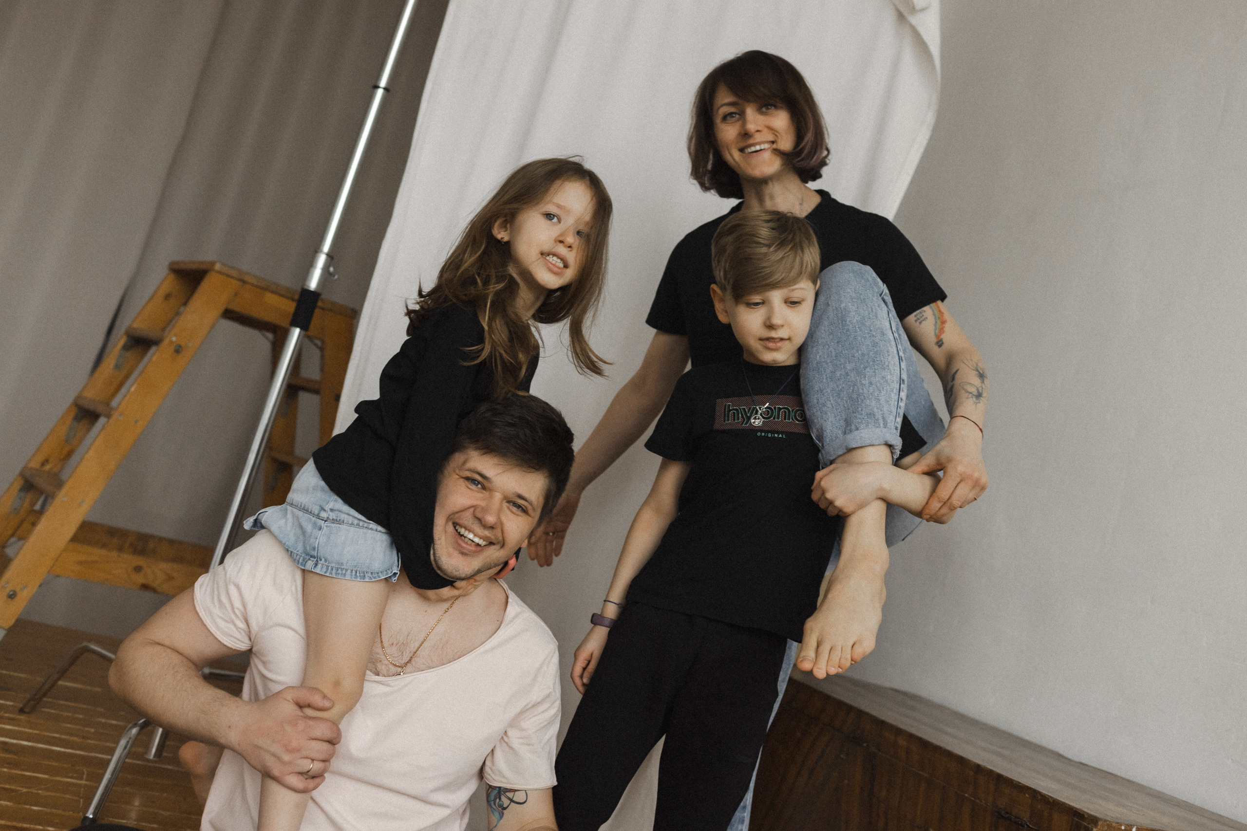 Женя, Паша, Таня и Егор. Семейный фотограф в Москве