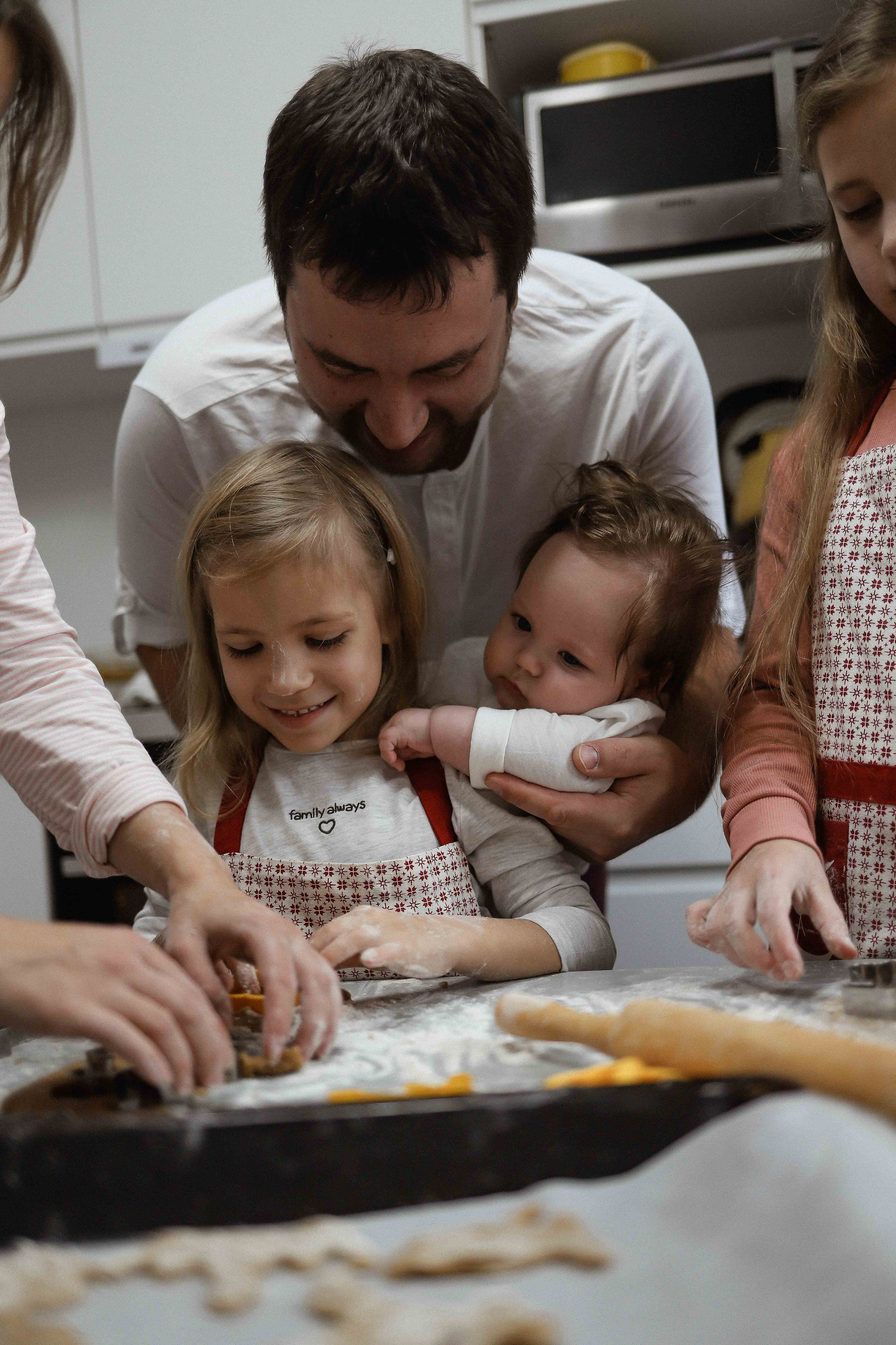 Ира, Андрей, Юля, Даша и Миша. Семейный фотограф в Москве