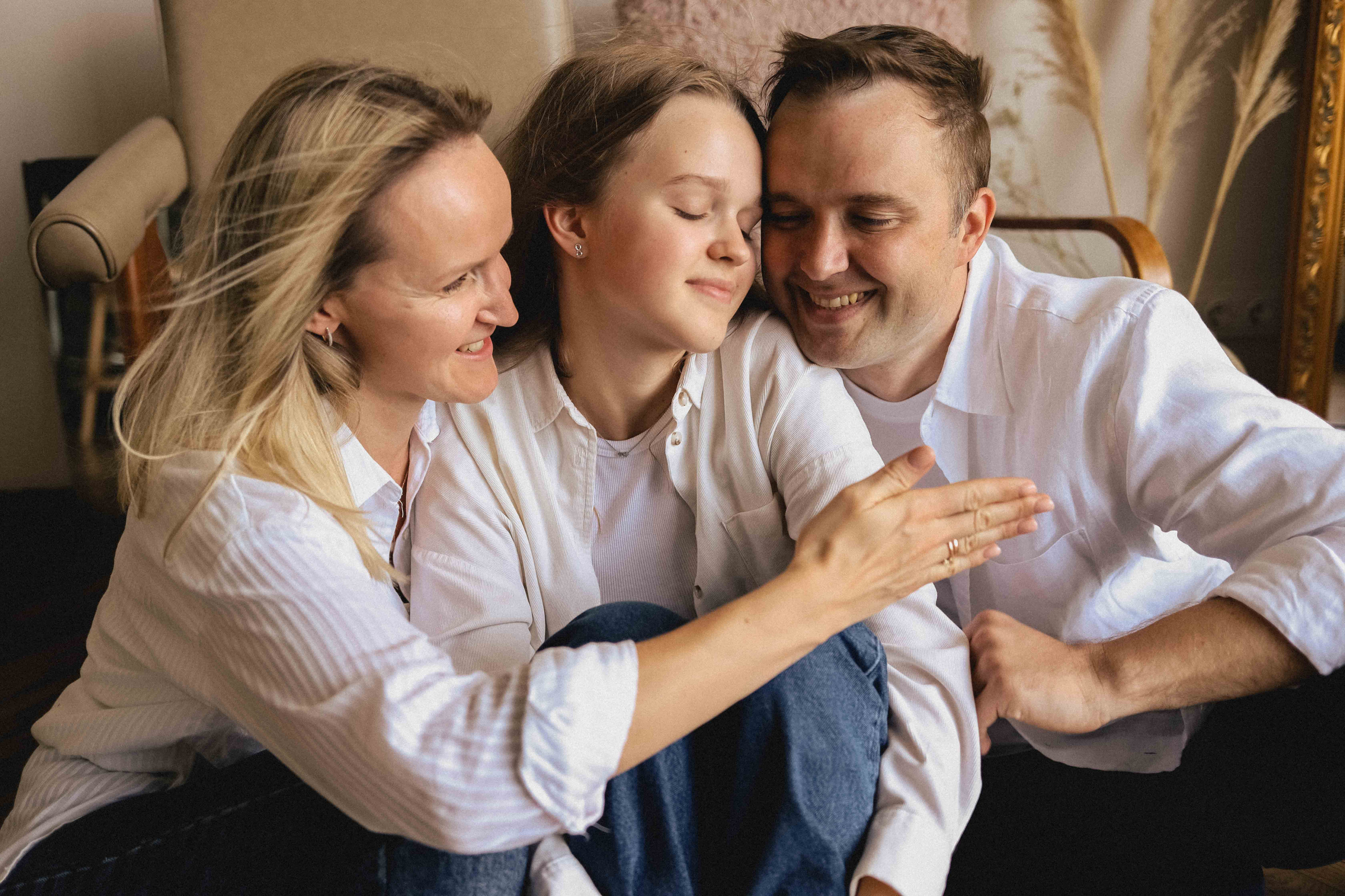 Семья в студии. Семейный фотограф в Москве