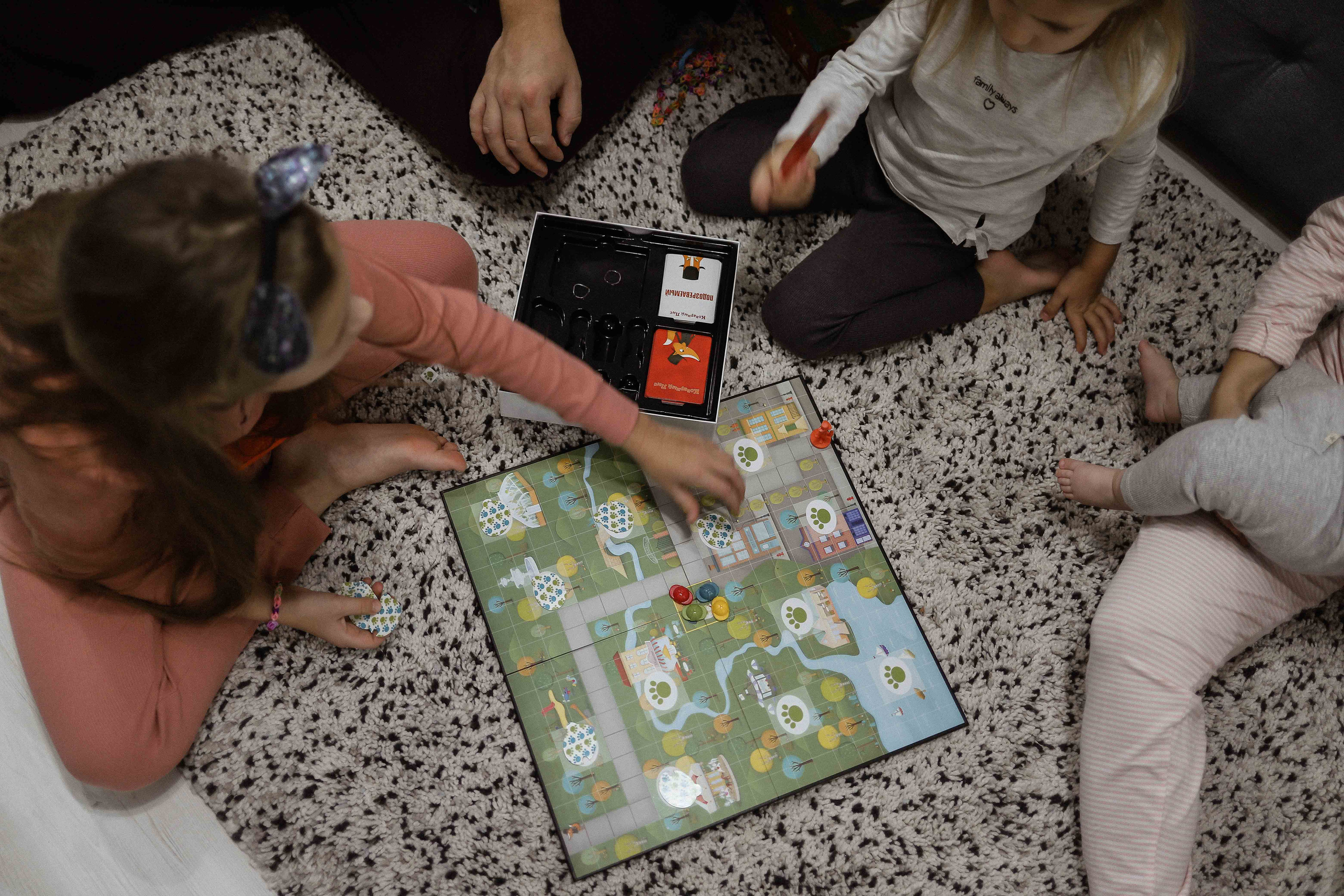 Ира, Андрей, Юля, Даша и Миша. Семейный фотограф в Москве