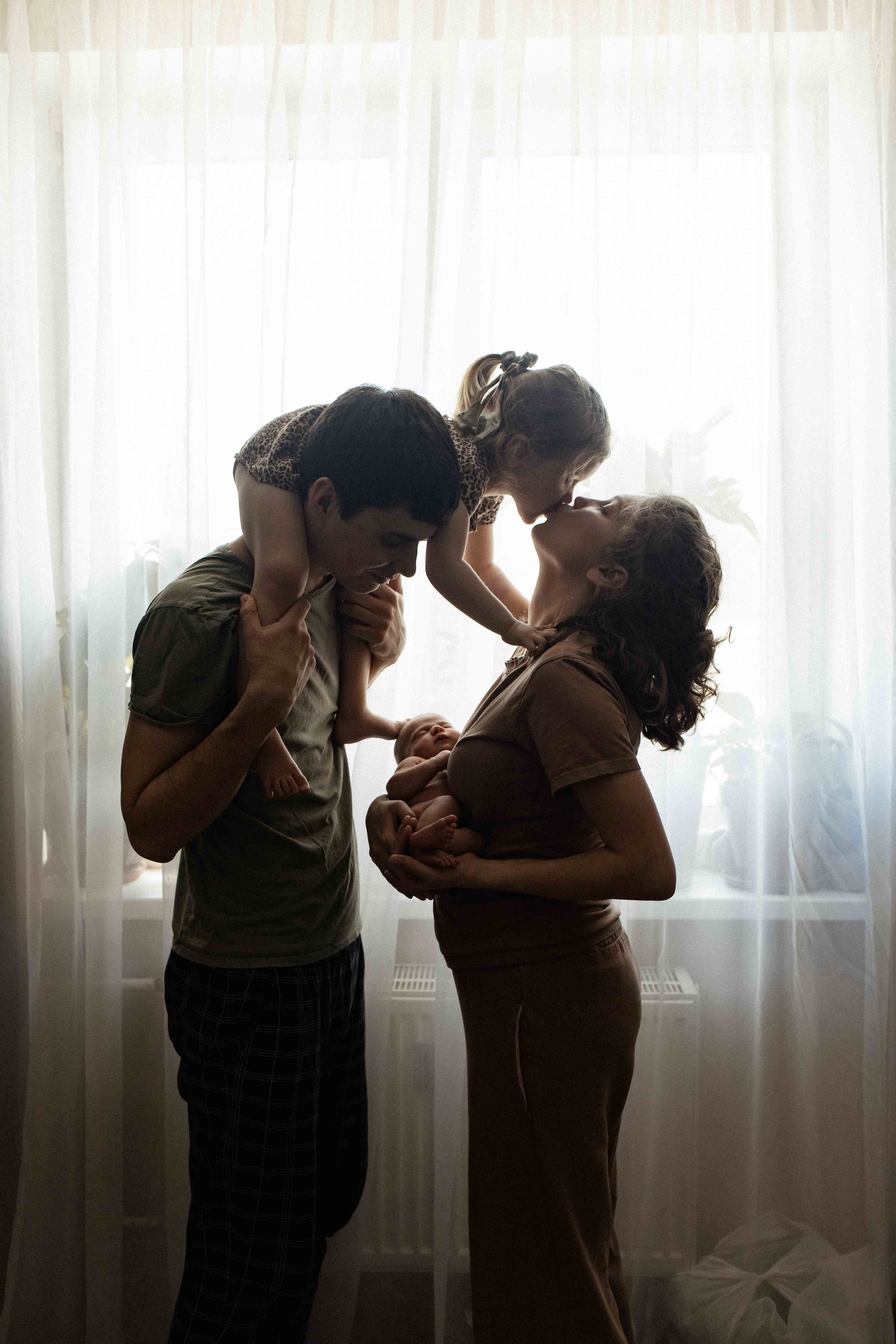 Анастасия, Сергей, Мира и Лиза. Семейный фотограф в Москве