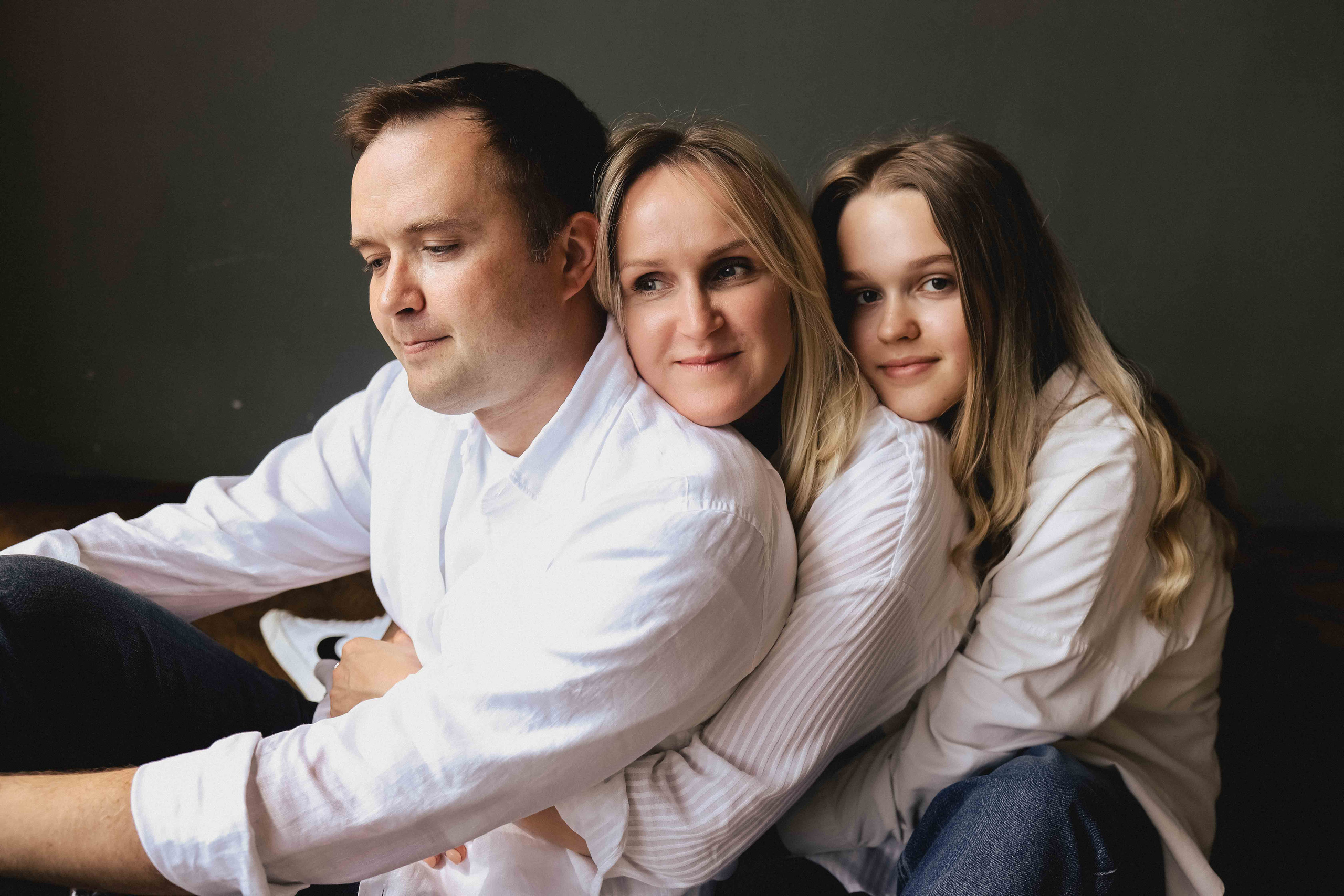 Семья в студии. Семейный фотограф в Москве