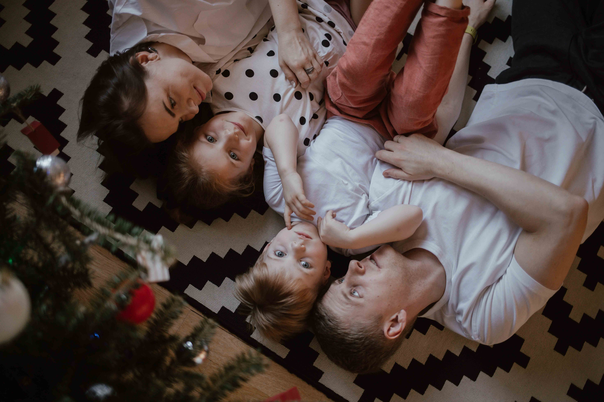 Ася, Рома, Злата и Матвей. Семейный фотограф в Москве