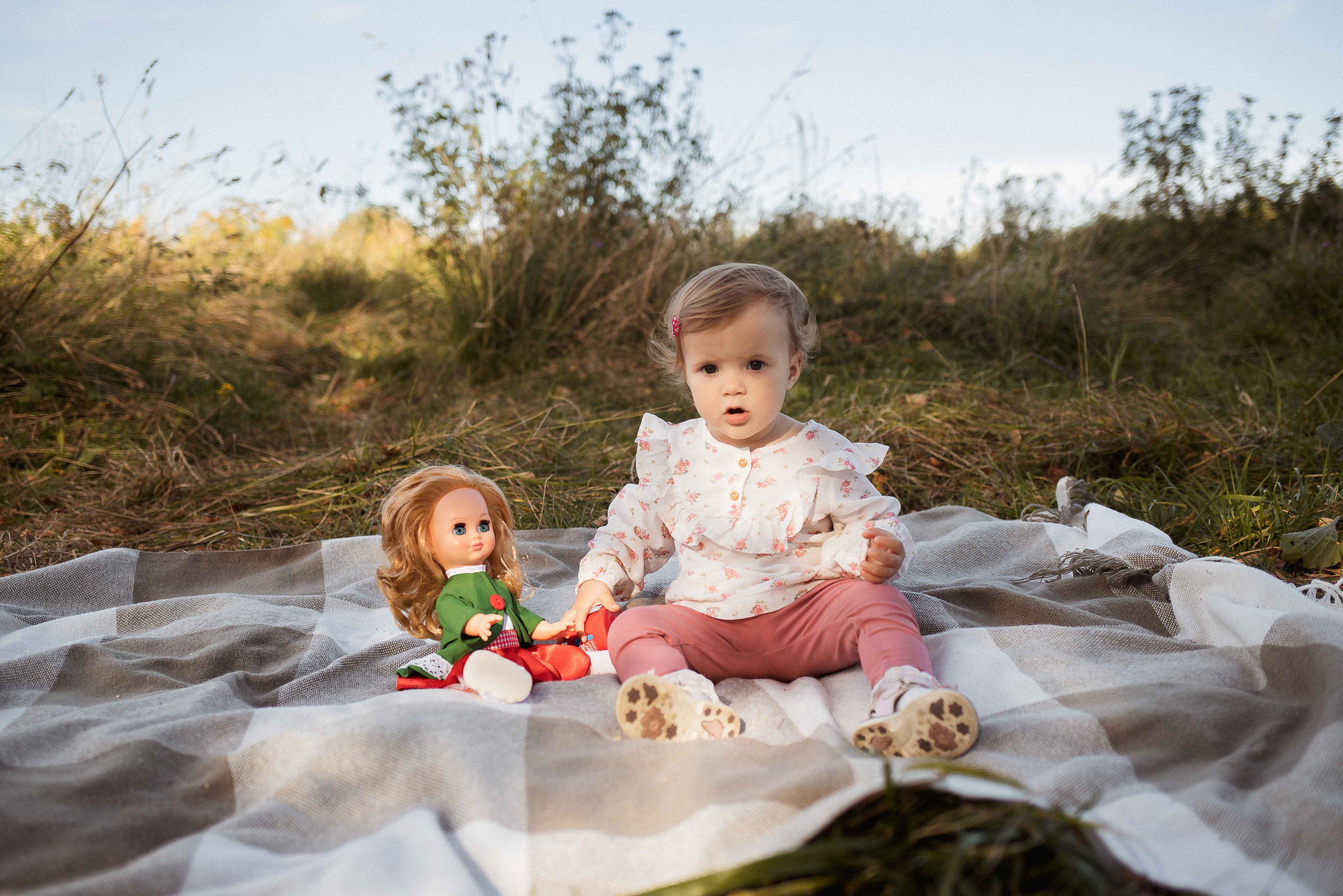 Первый день рождения в формате пикника. Семейный фотограф в Москве