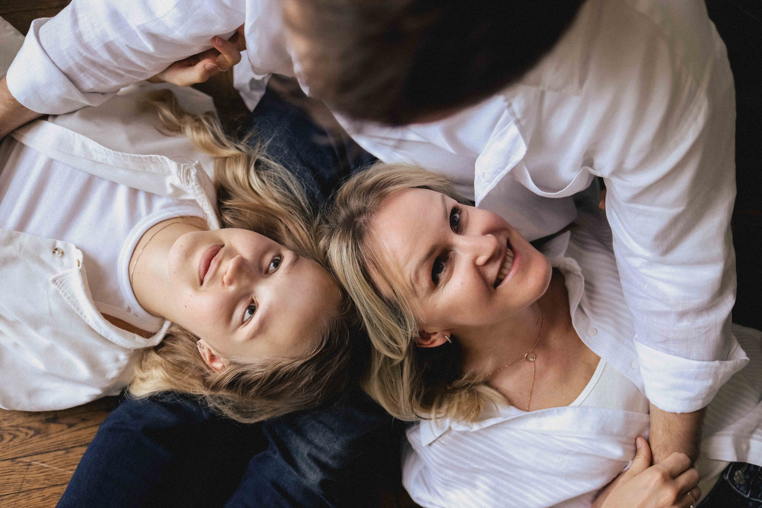 Семья в студии. Семейный фотограф в Москве