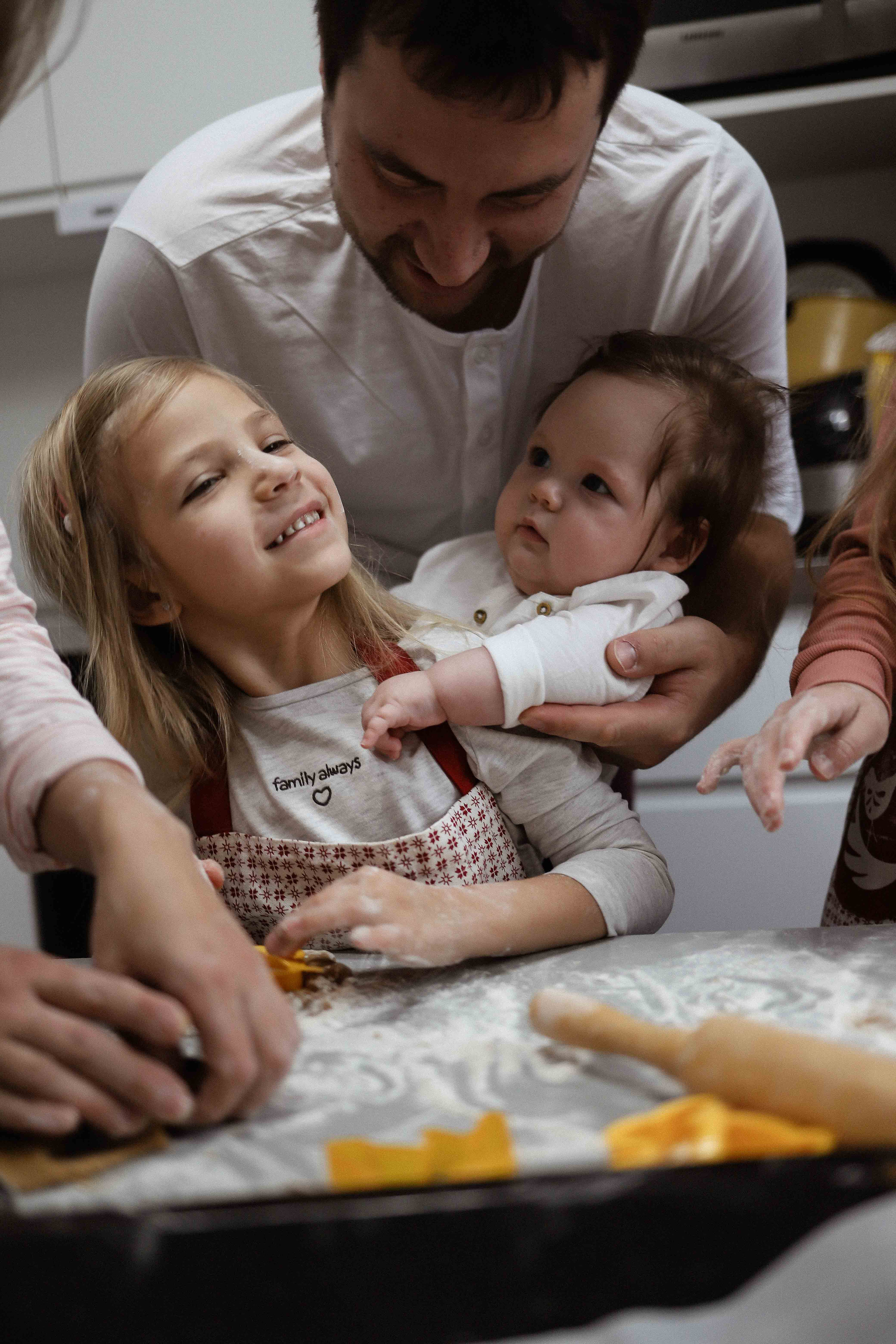 Ира, Андрей, Юля, Даша и Миша. Семейный фотограф в Москве