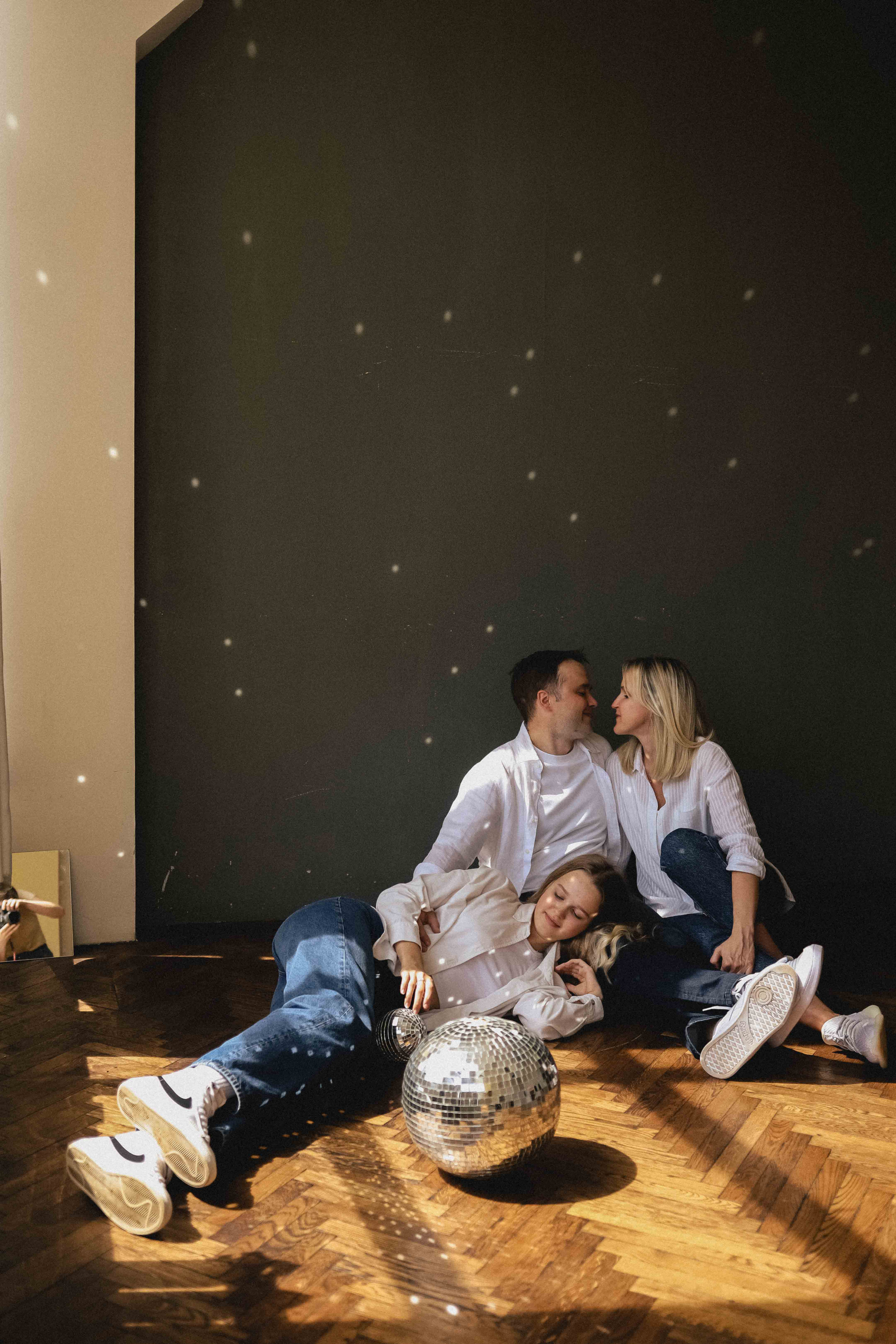 Семья в студии. Семейный фотограф в Москве