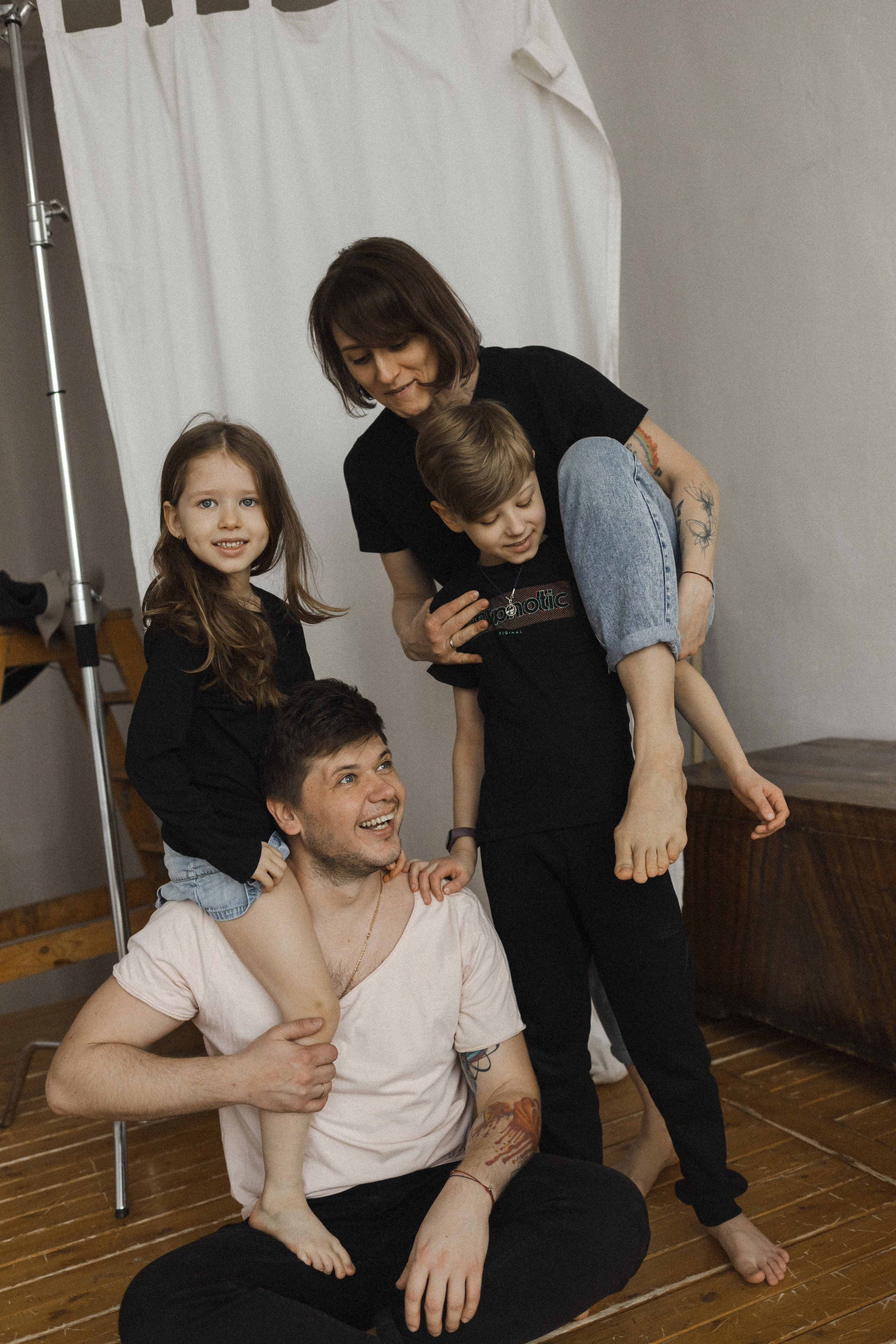 Женя, Паша, Таня и Егор. Семейный фотограф в Москве