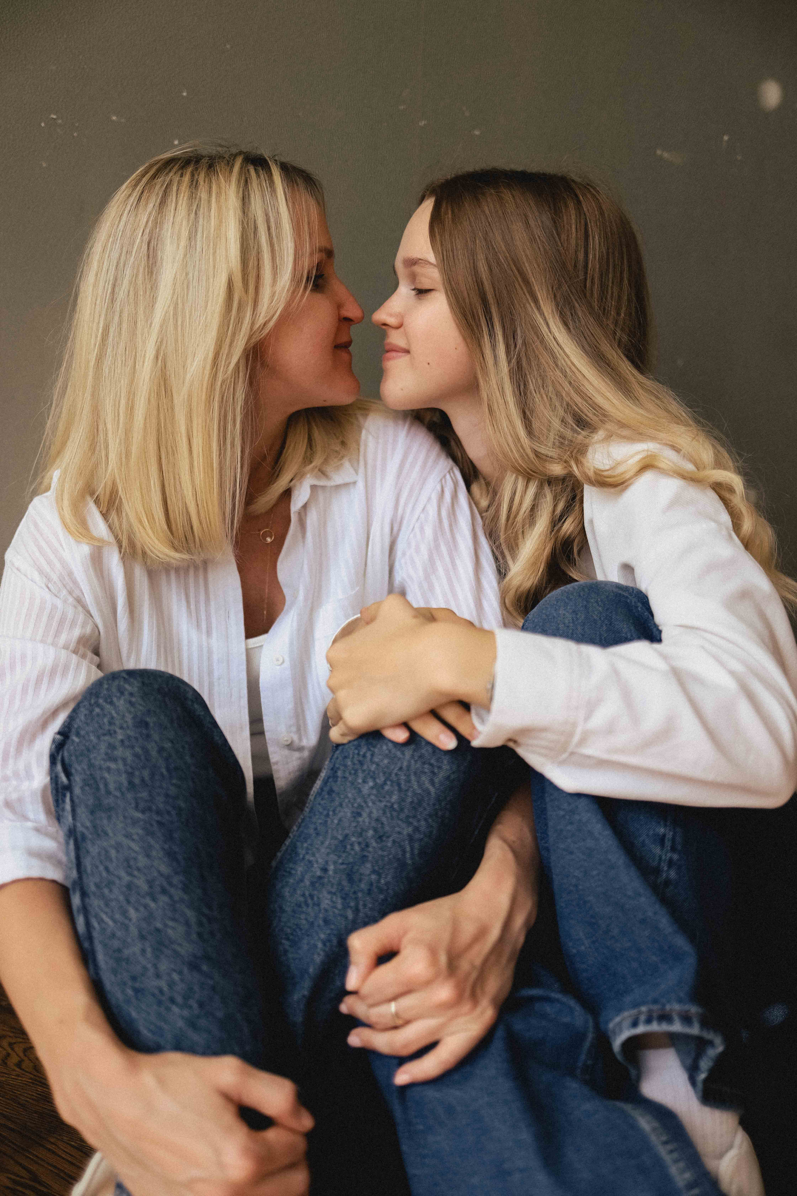 Семья в студии. Семейный фотограф в Москве