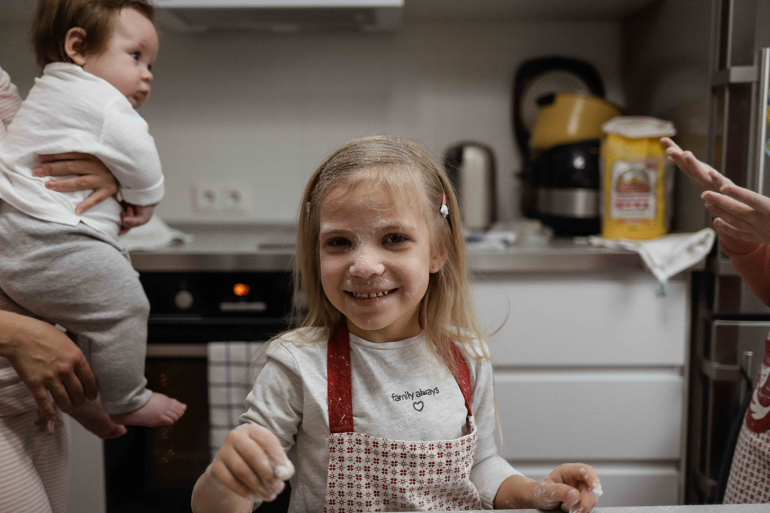 Ира, Андрей, Юля, Даша и Миша. Семейный фотограф в Москве