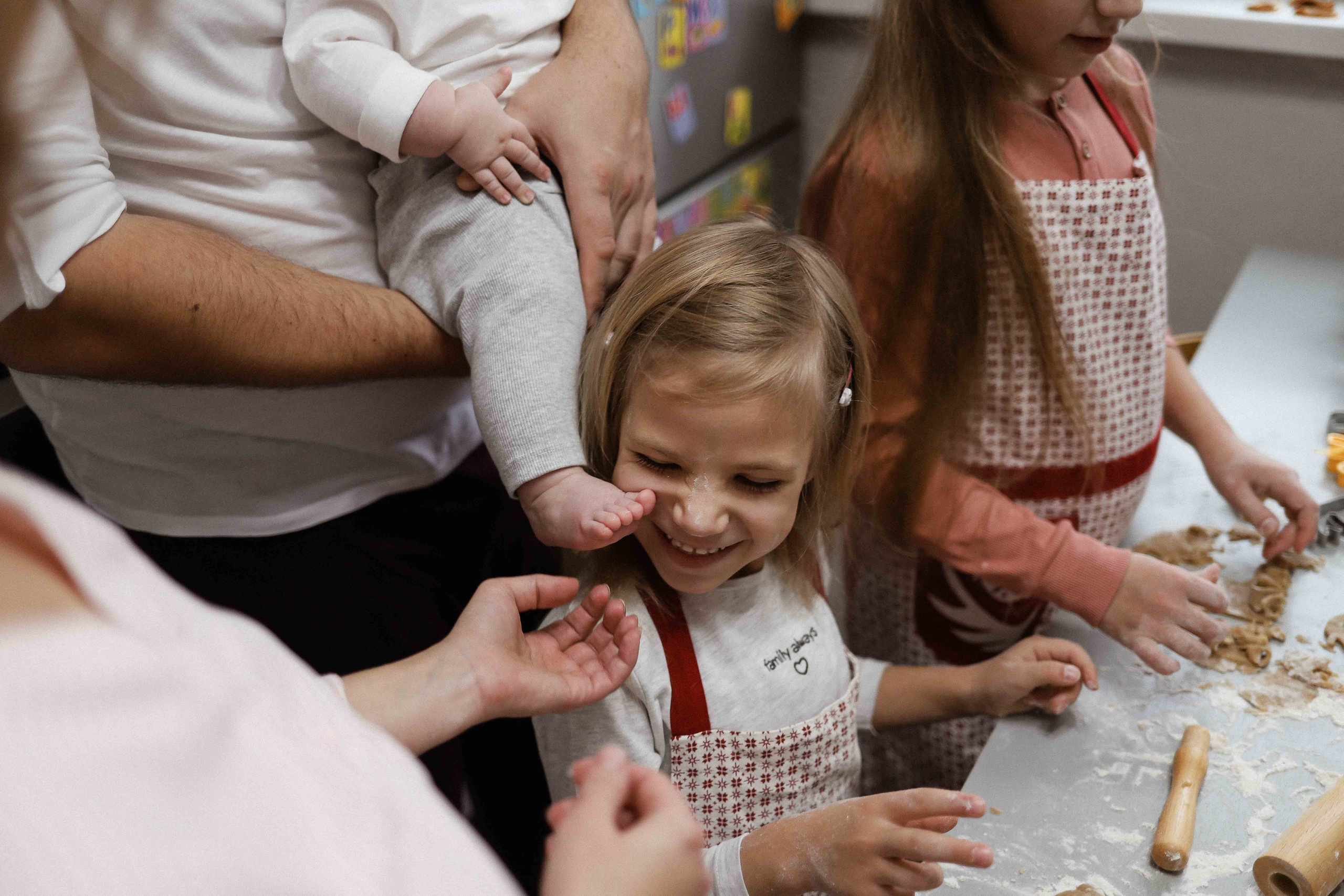Ира, Андрей, Юля, Даша и Миша. Семейный фотограф в Москве