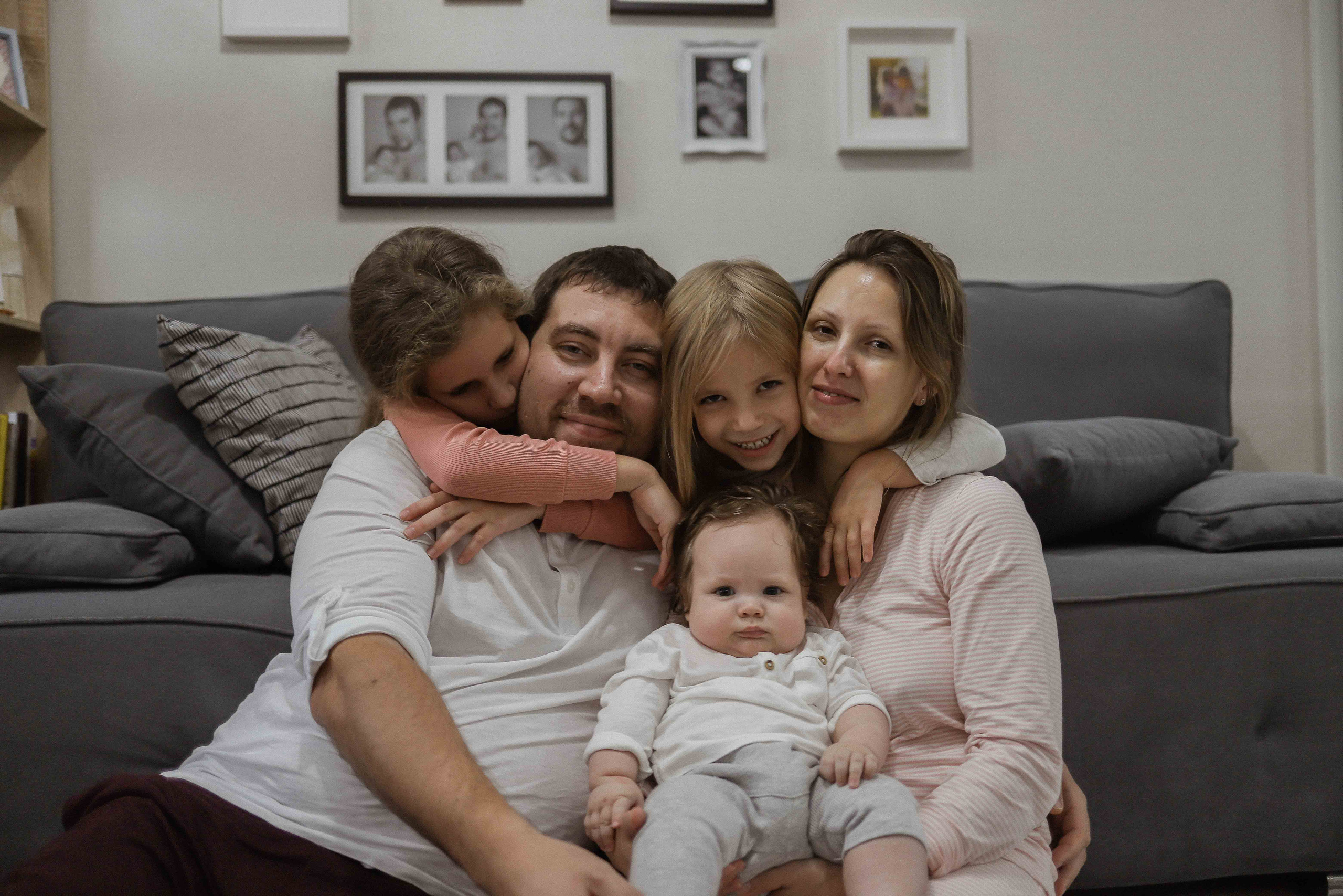 Ира, Андрей, Юля, Даша и Миша. Семейный фотограф в Москве