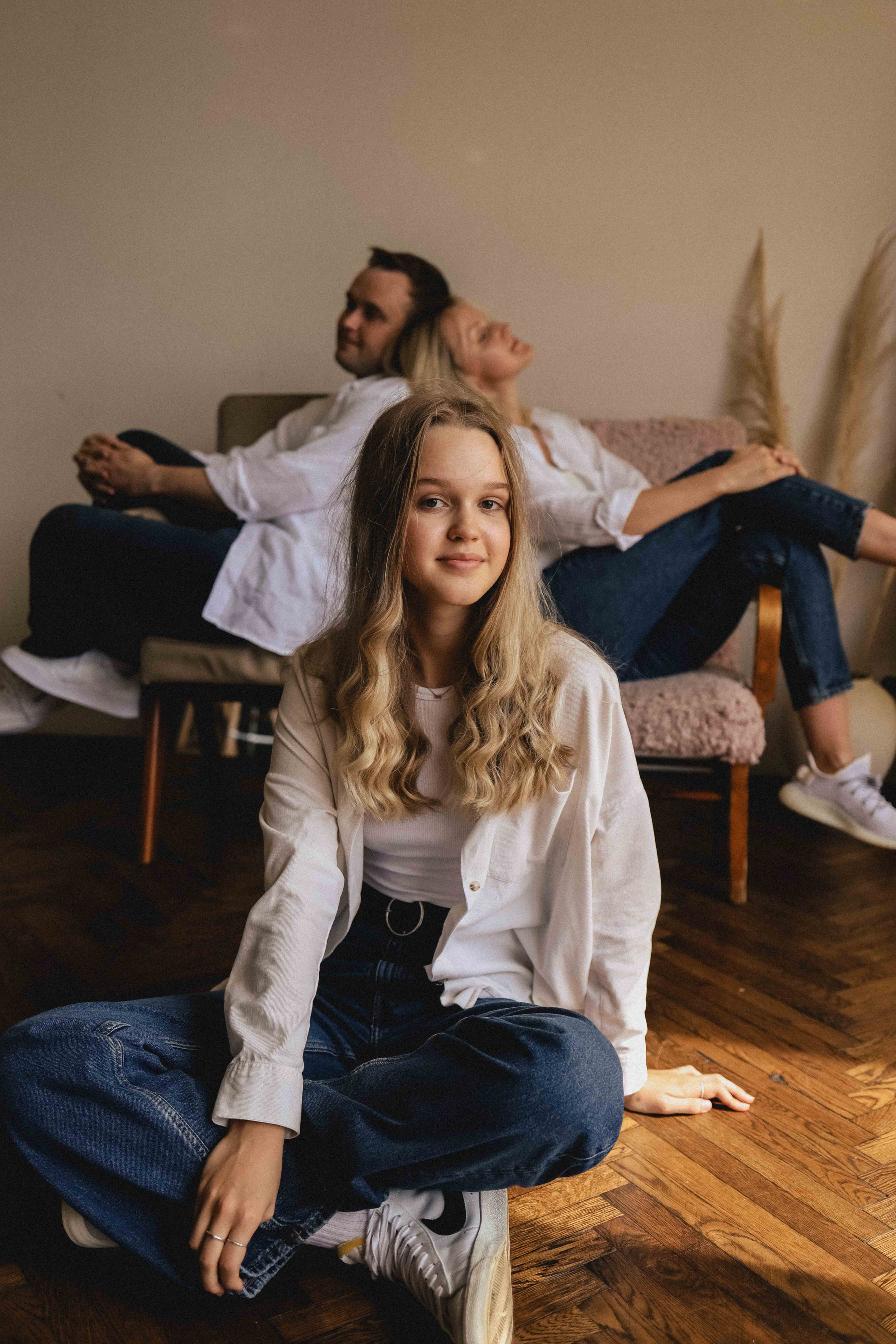 Семья в студии. Семейный фотограф в Москве