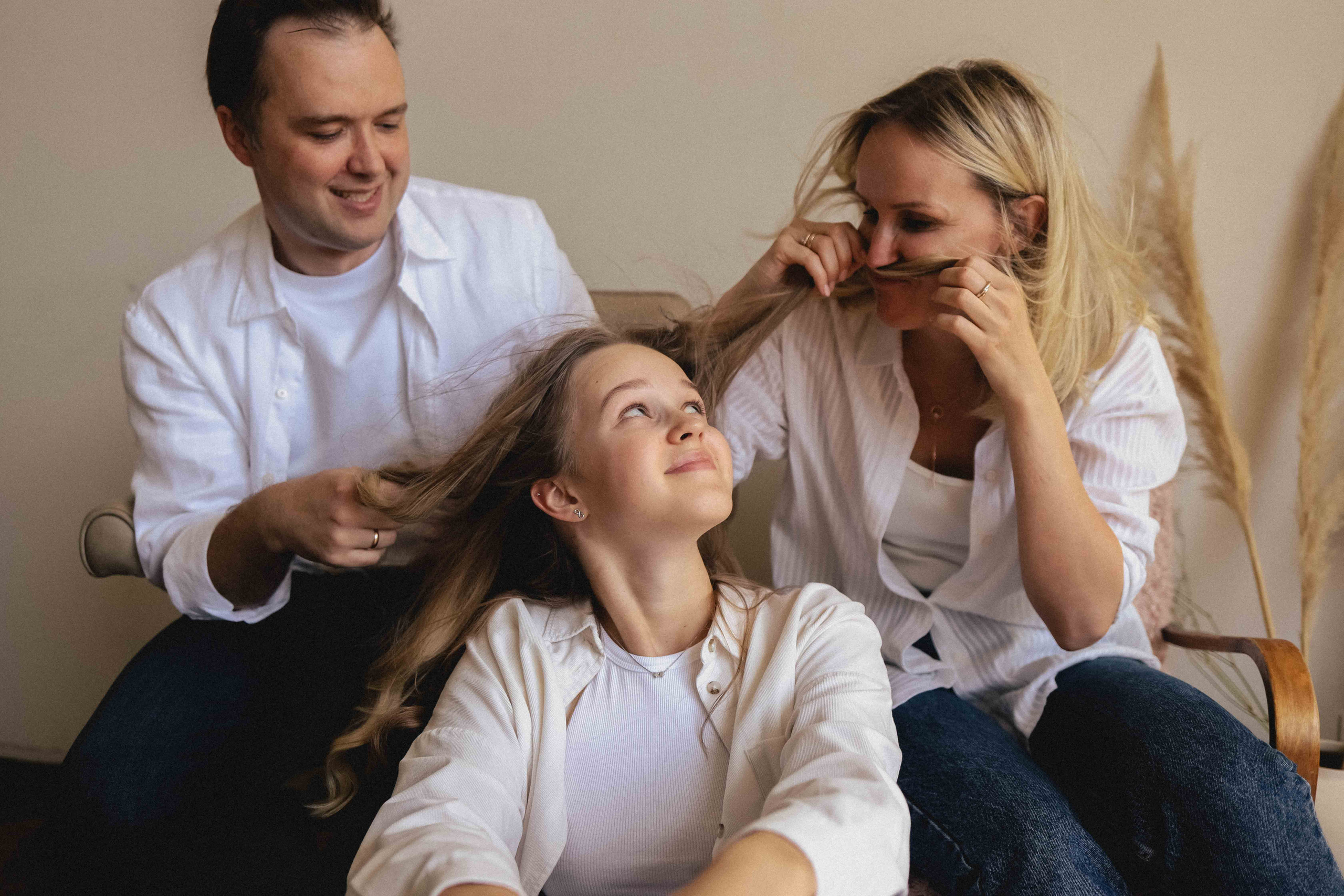 Семья в студии. Семейный фотограф в Москве