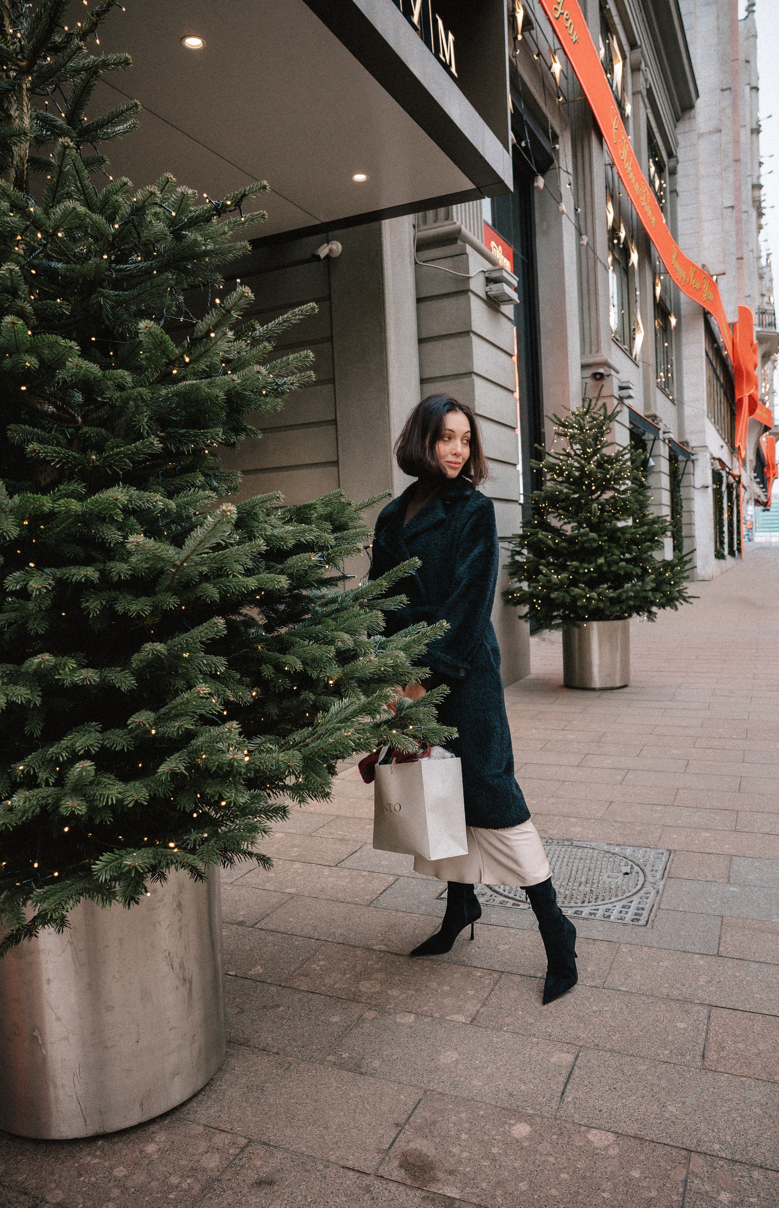 ОЛЯ. Я фотограф из Москвы к Вашим услугам