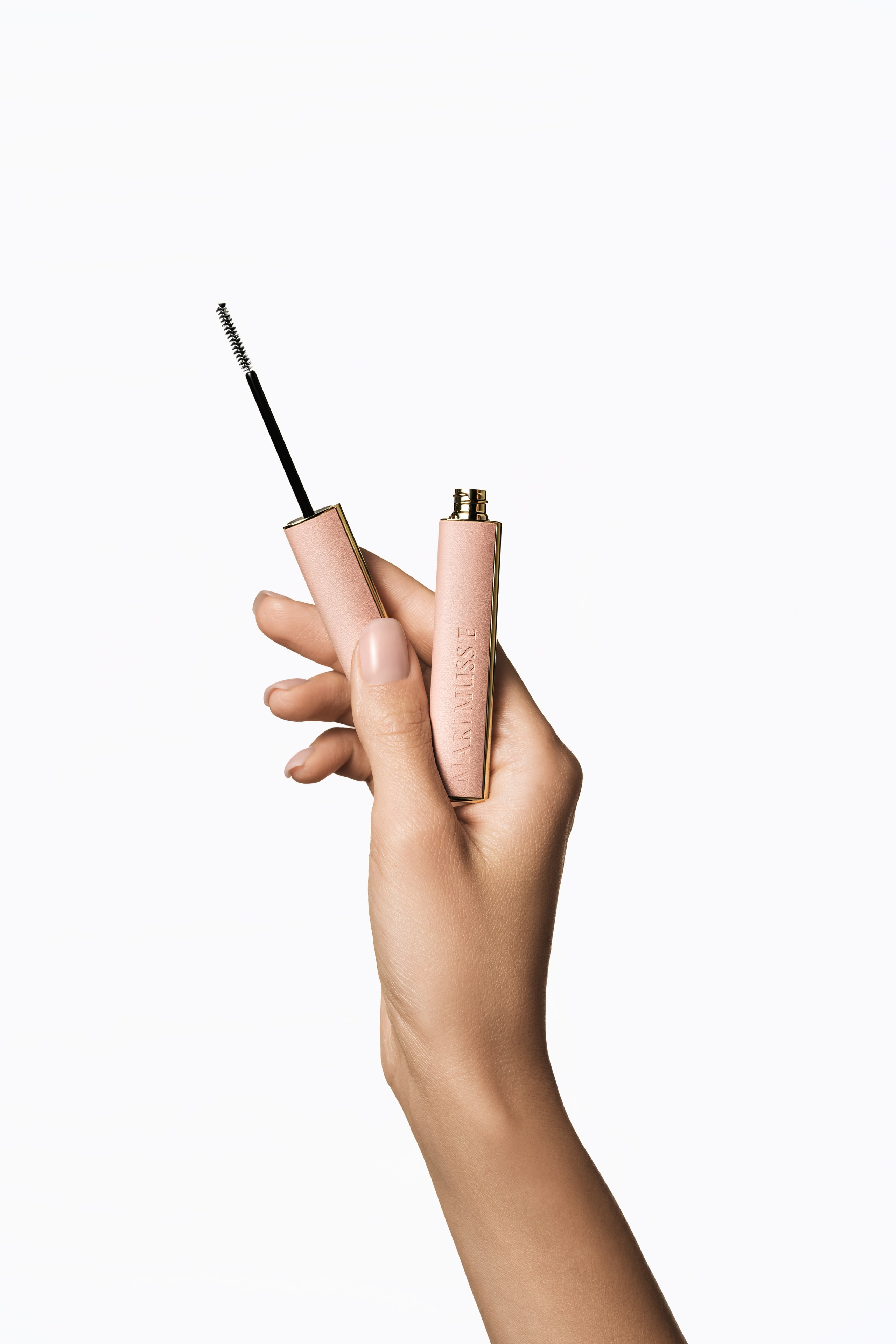 MARI MUSS’E. Retouching, photo editing, portfolio retoucher