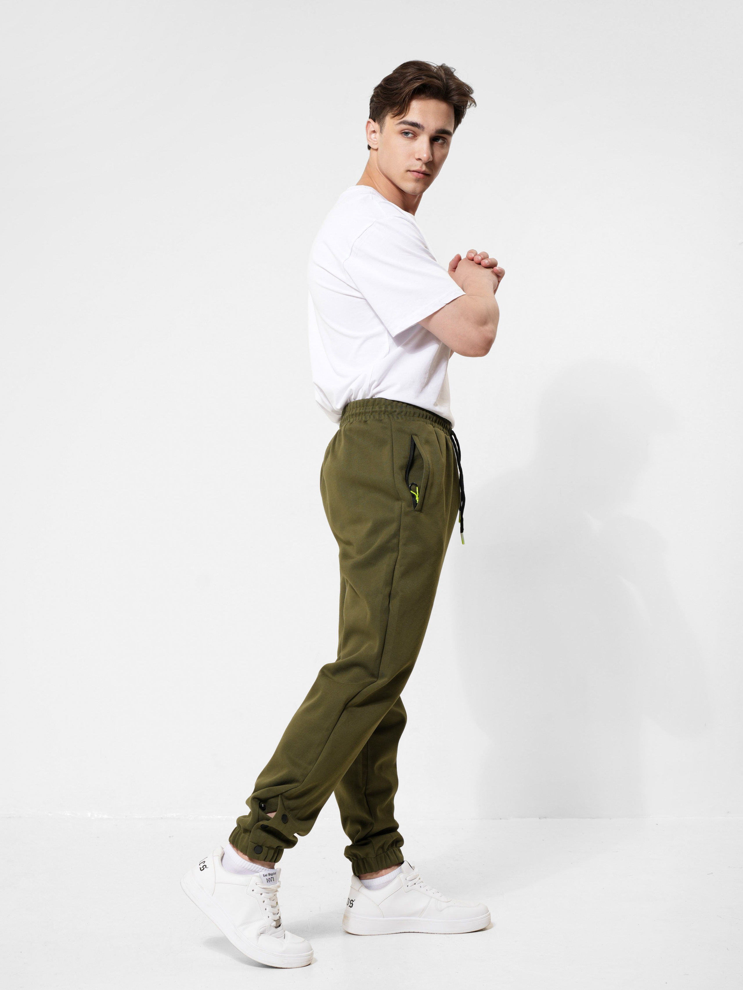 Олег. ТМ Продакшн — Съемка для маркетплейсов в Москве