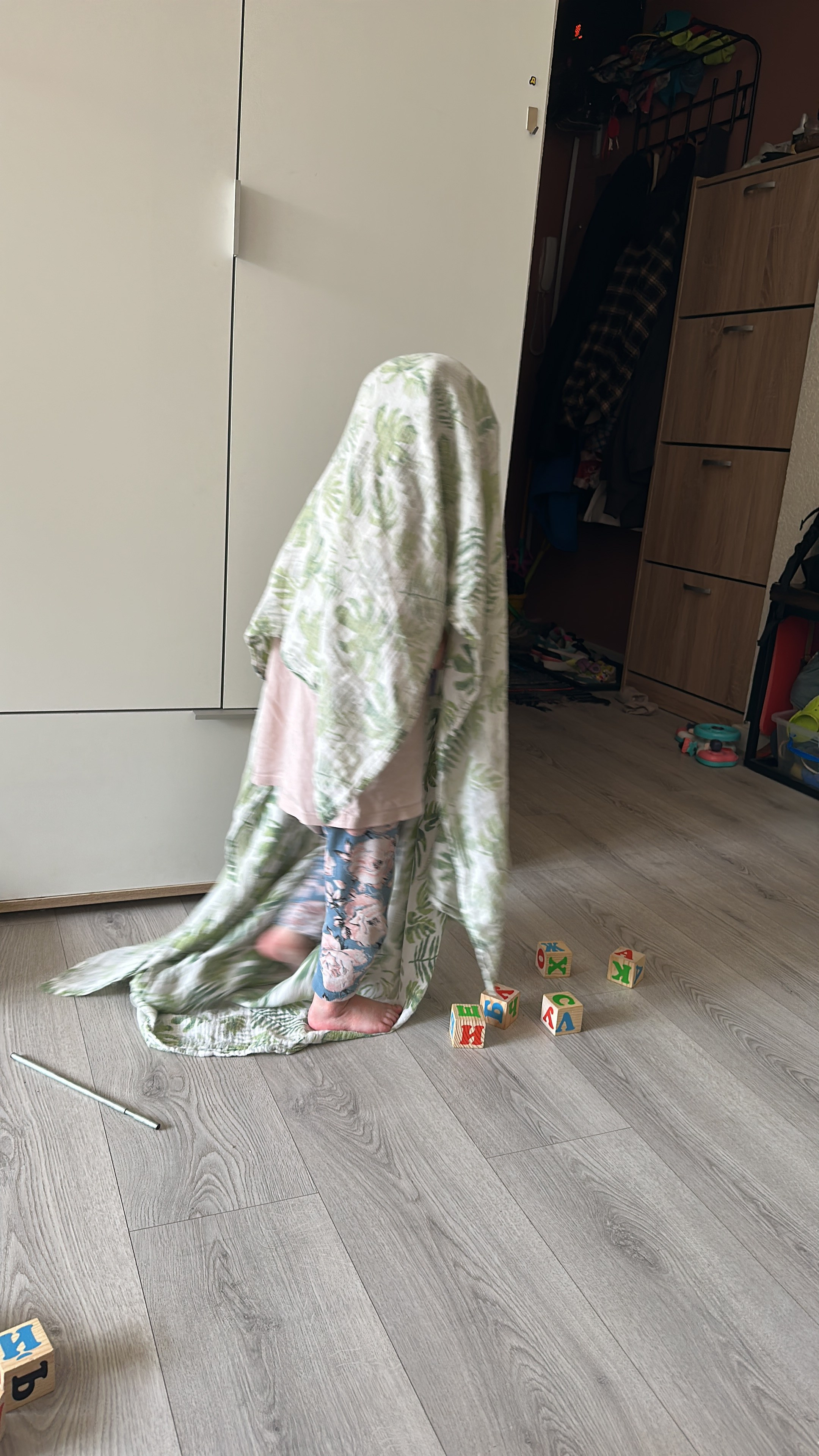 Дети. Смотри, красота!