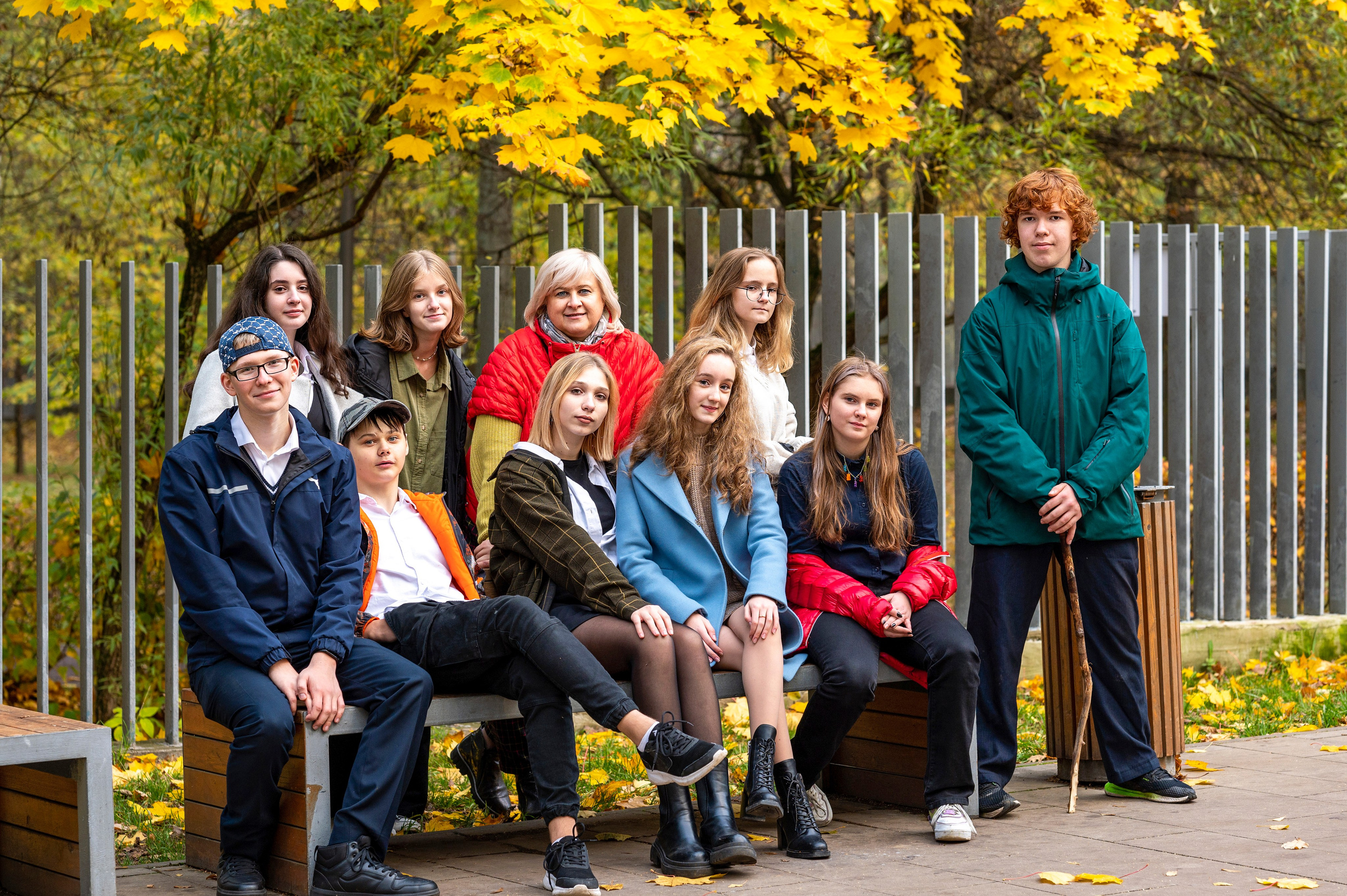 Осенняя фотосессия в парке 9-А класс Школа 953. Детский и семейный фотограф г. Москва Оксана Катаджи