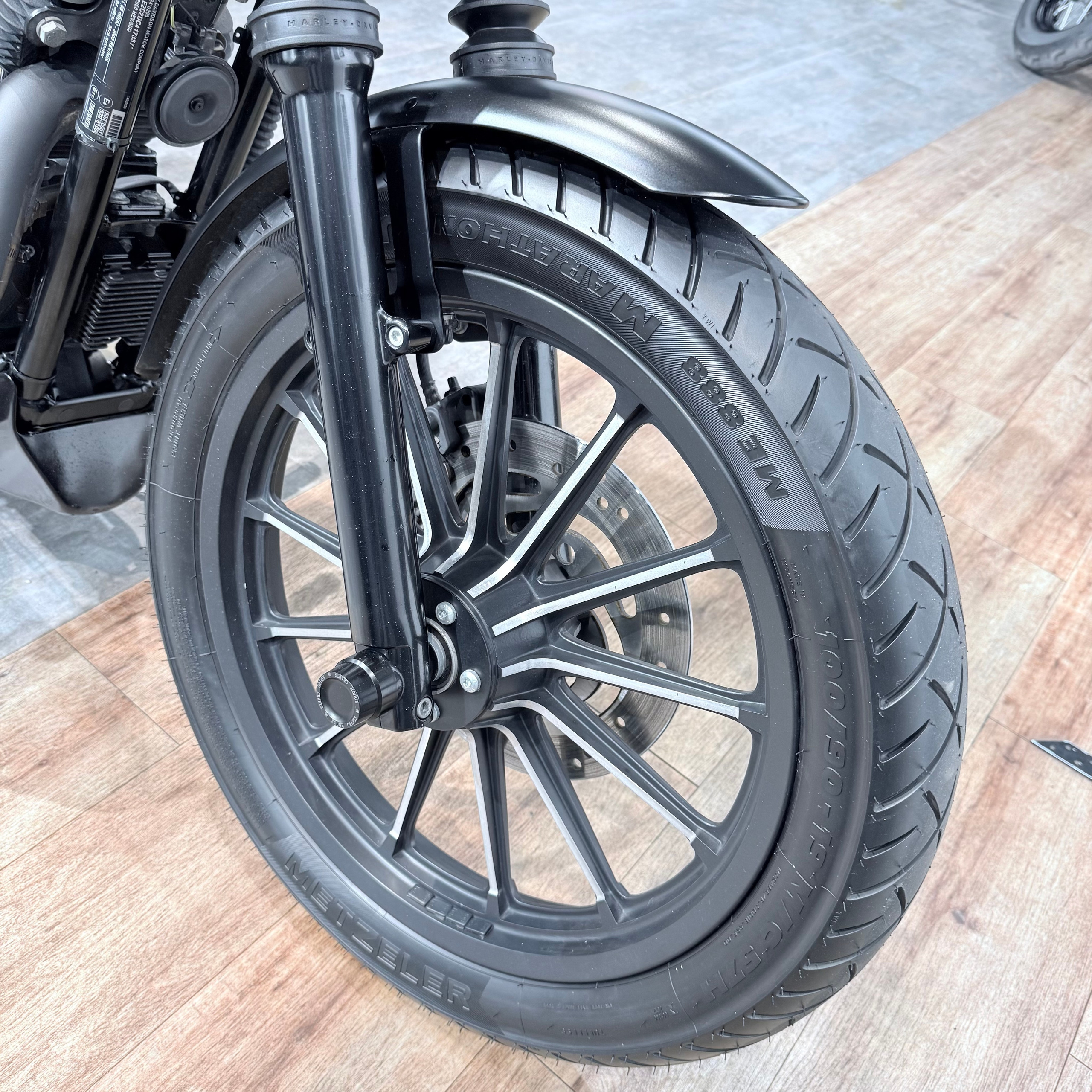 Купить Harley-Davidson 2013 Sportster Forty-Еight 883 (Softail/Dyna) — подробнее на сайте. Hello Davidson, Москва. Только хорошие мотоц