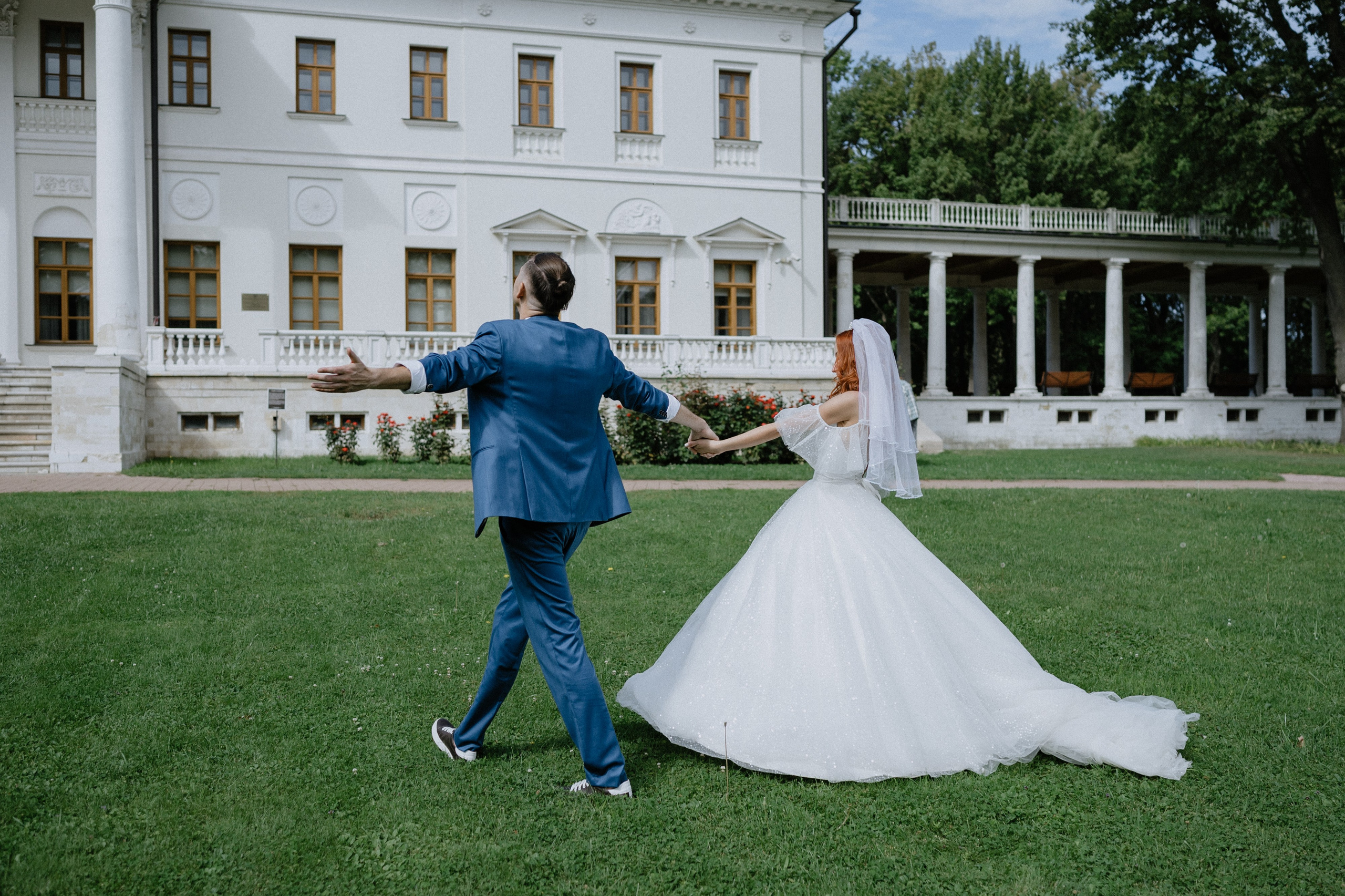 Регистрация брака и свадебная фотосессия в музее-заповеднике Остафьево. Свадебный фотограф Москва — Сергей и Татьяна