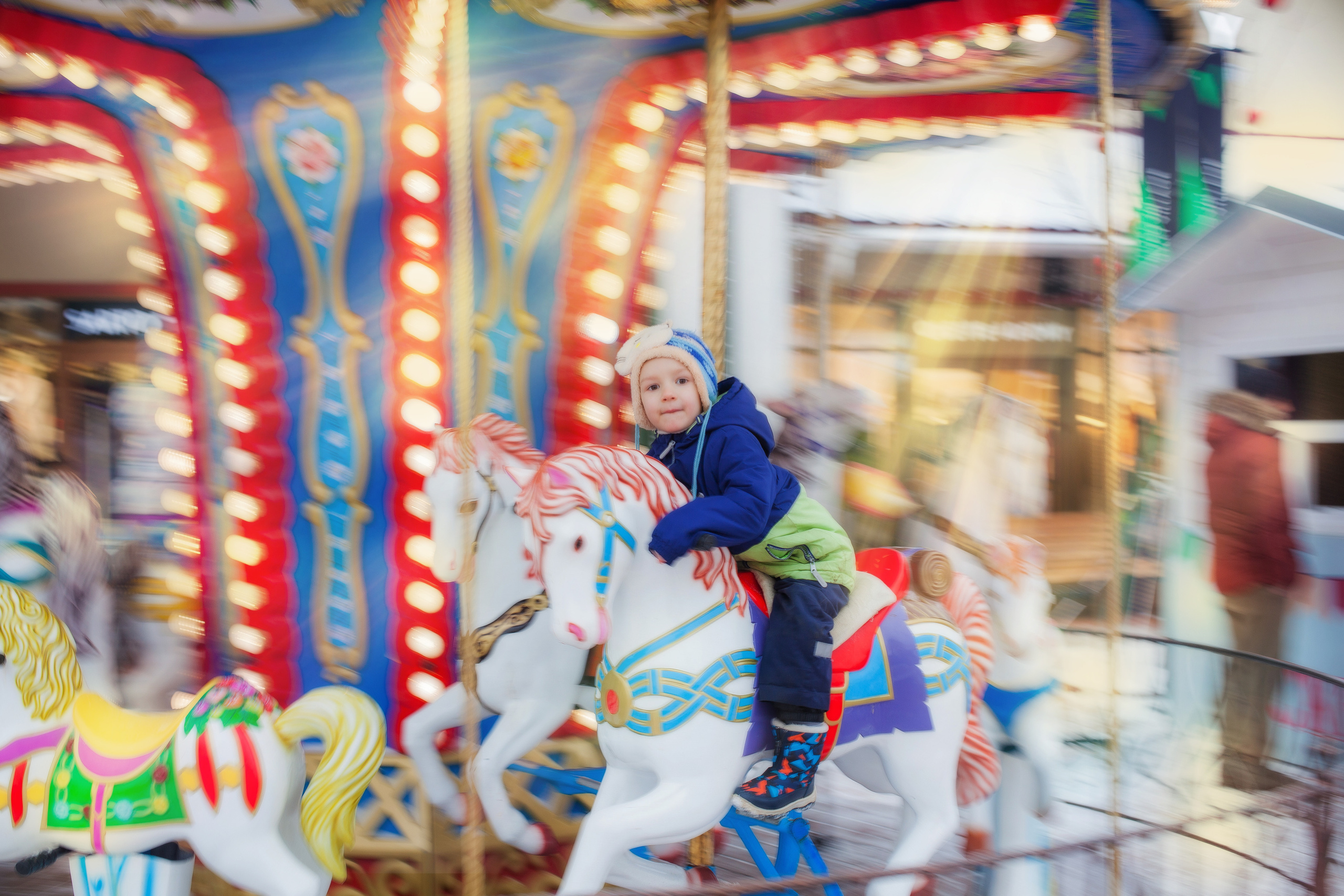 Прогулка по Аутлету Внуково Для Оли и Мишы. Детский и семейный фотограф в Москве Левандовская Анастасия