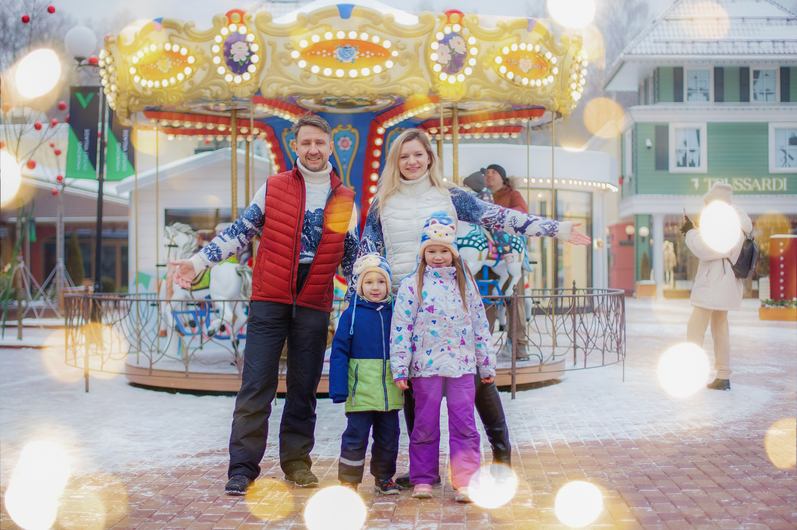 Прогулка по Аутлету Внуково Для Оли и Мишы. Детский и семейный фотограф в Москве Левандовская Анастасия